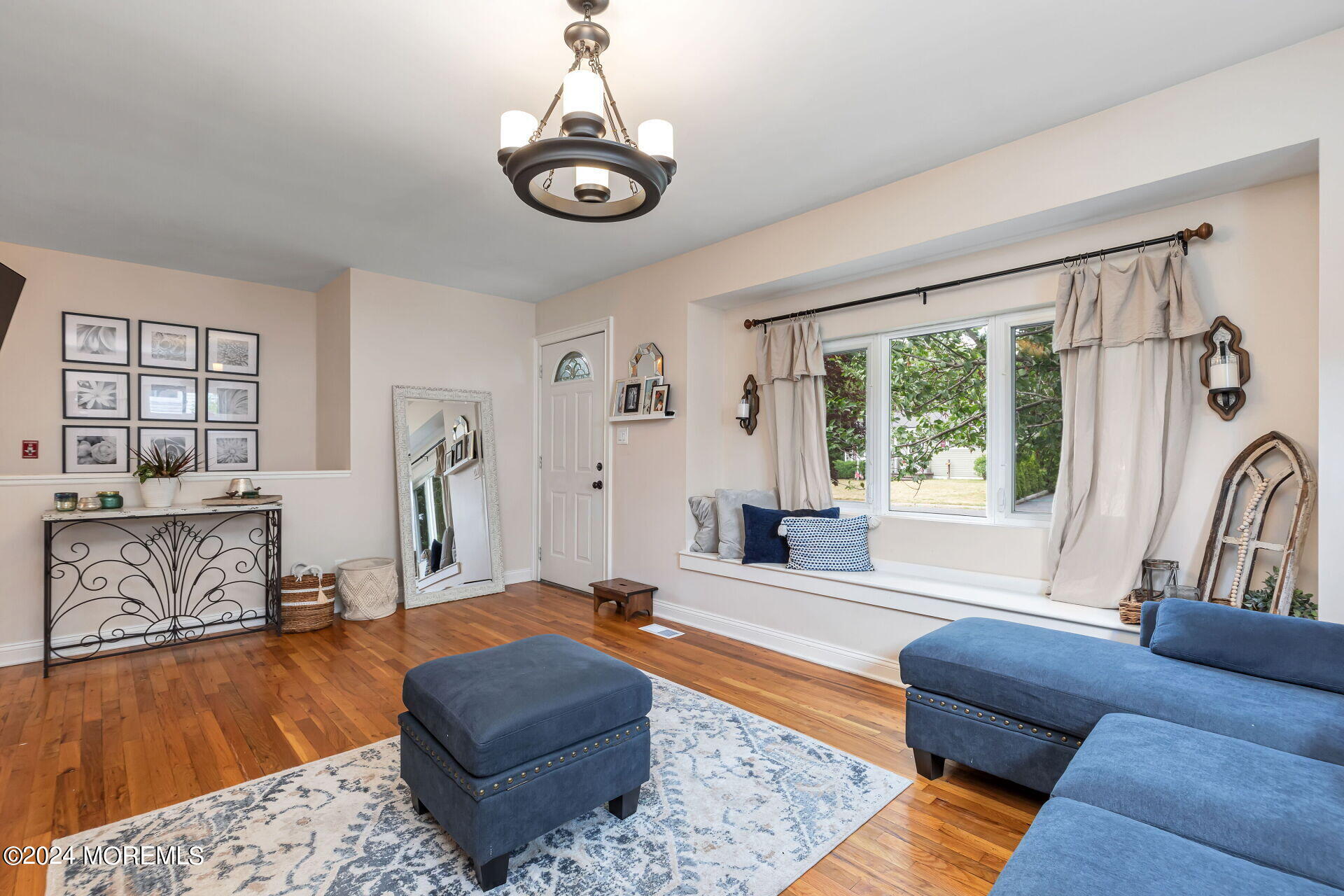 12 Kremer Avenue