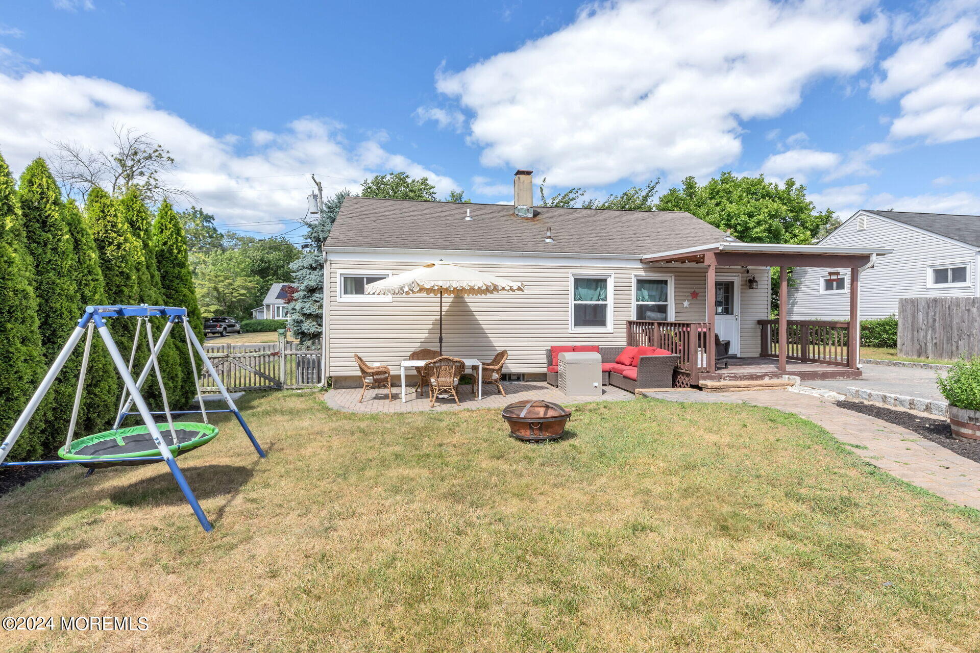 12 Kremer Avenue