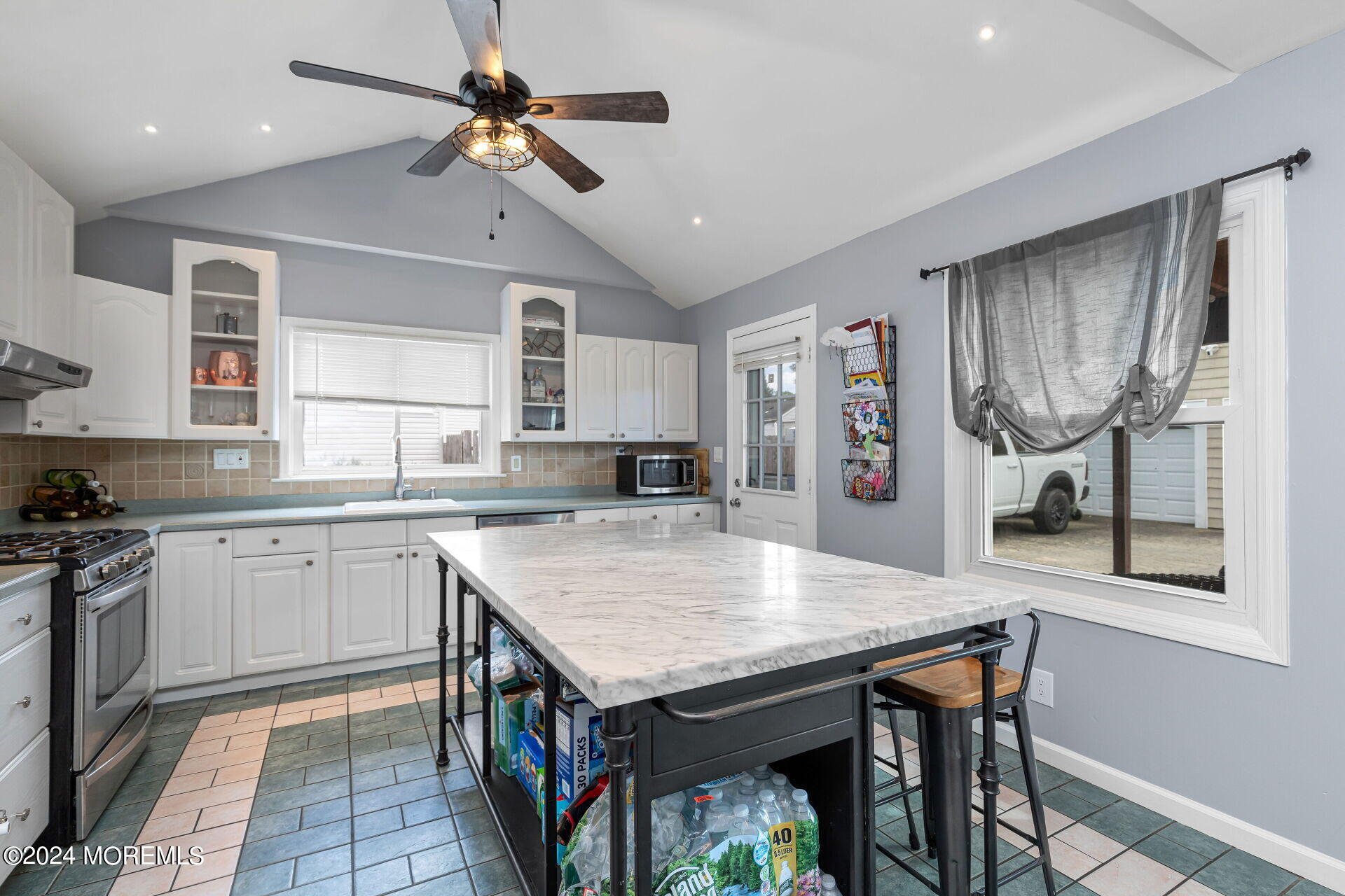 12 Kremer Avenue