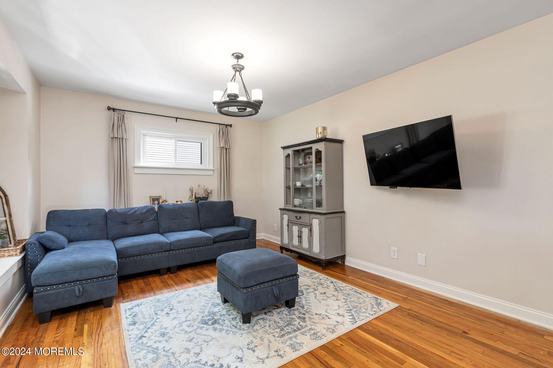 12 Kremer Avenue
