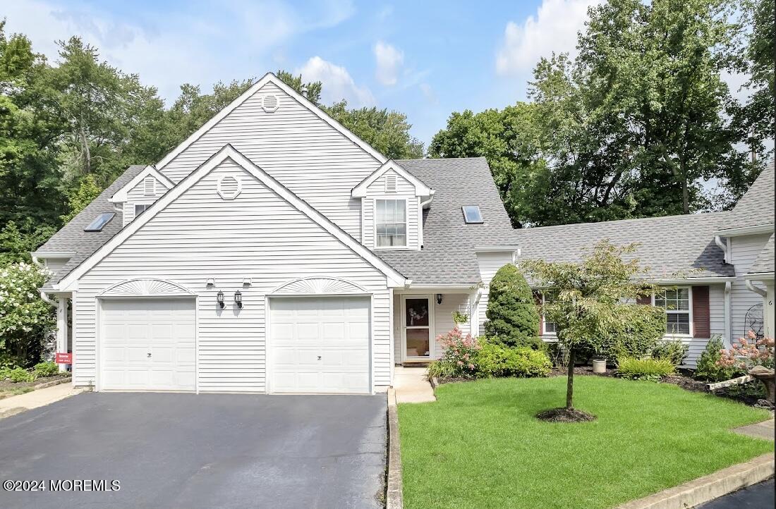 7 Commons Drive