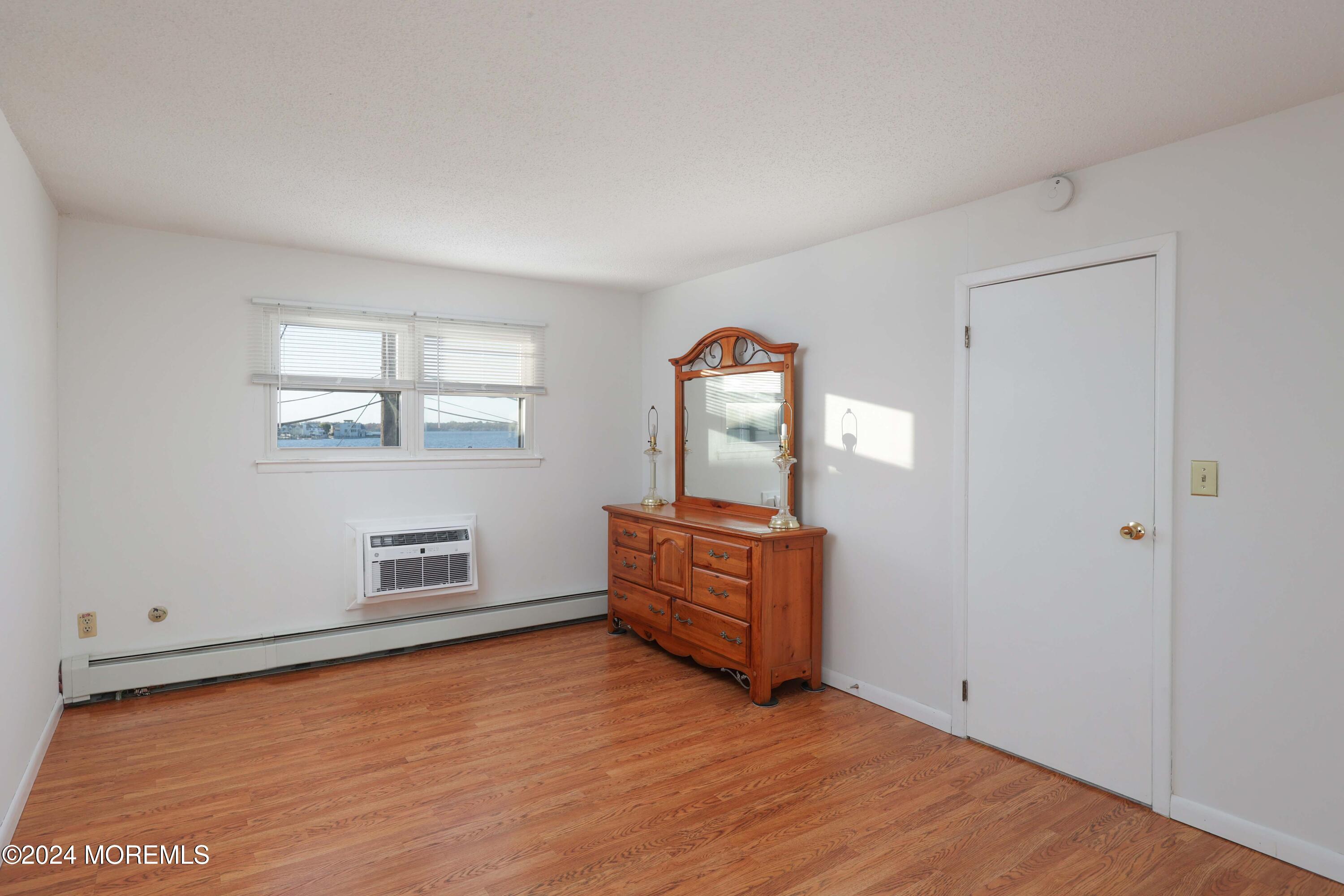 124 Wharfside Drive