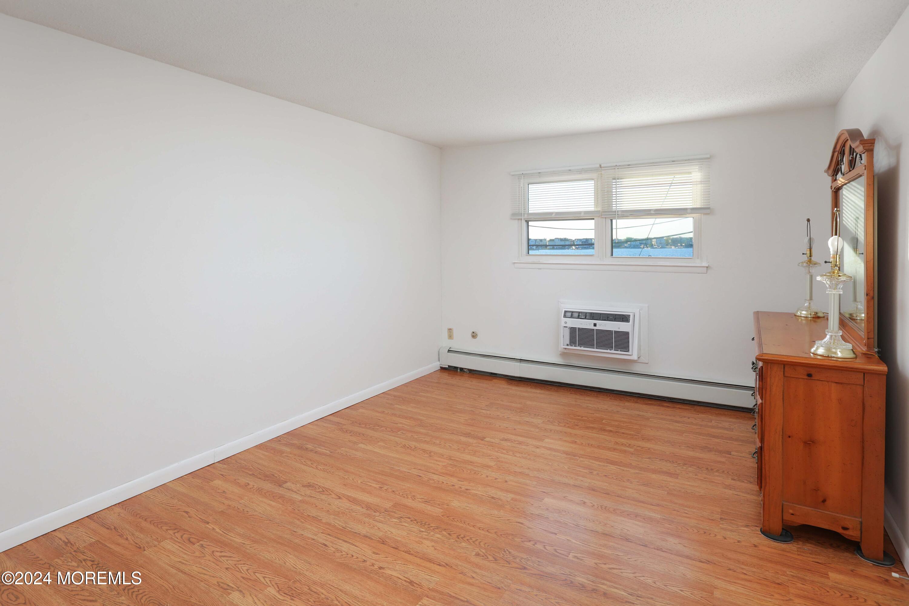 124 Wharfside Drive