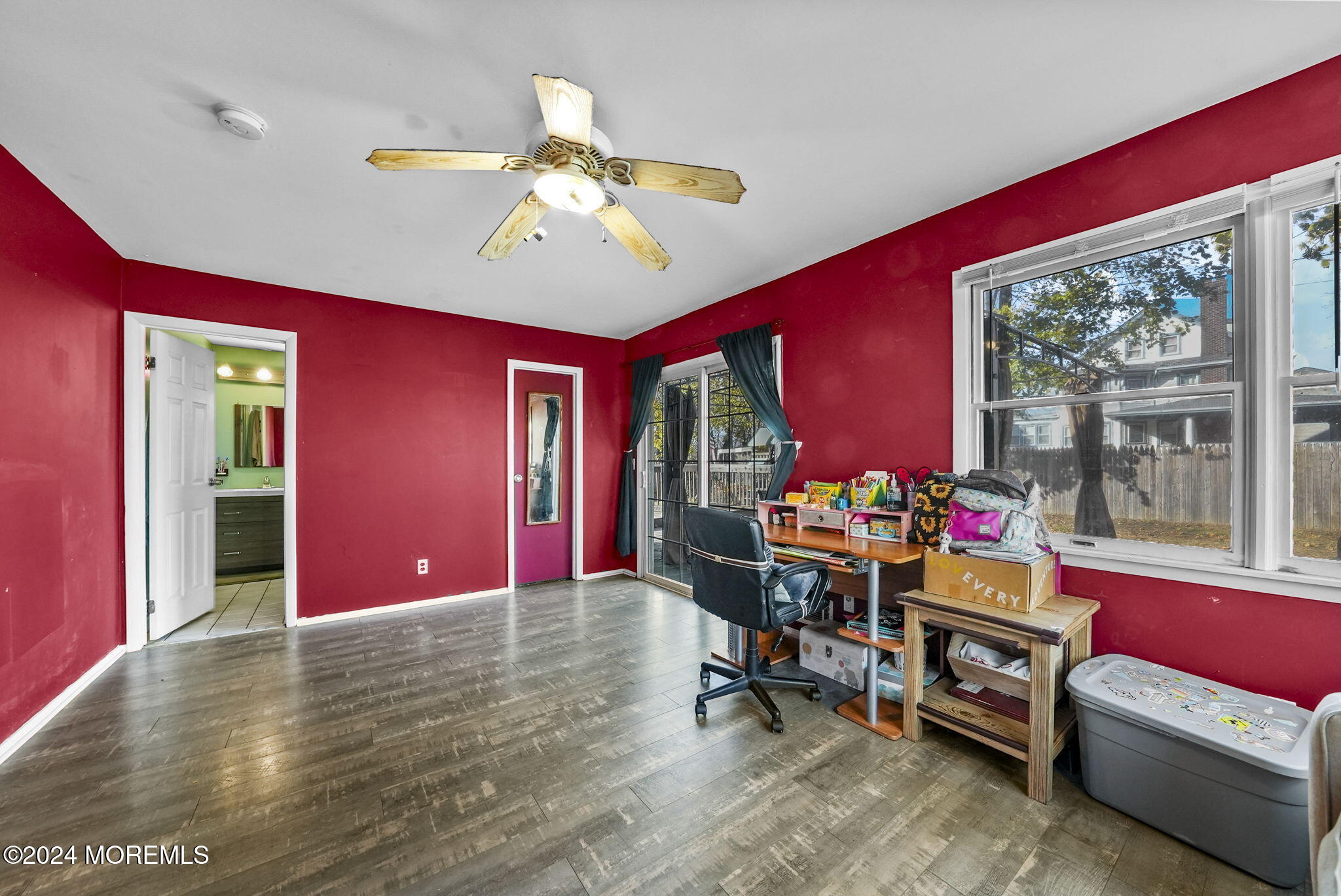 4 Deer Street