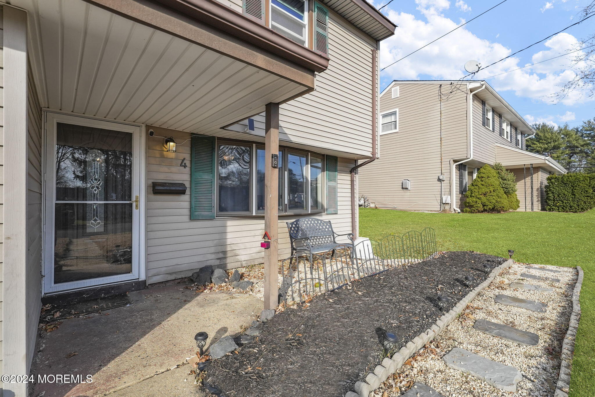 4 Deer Street