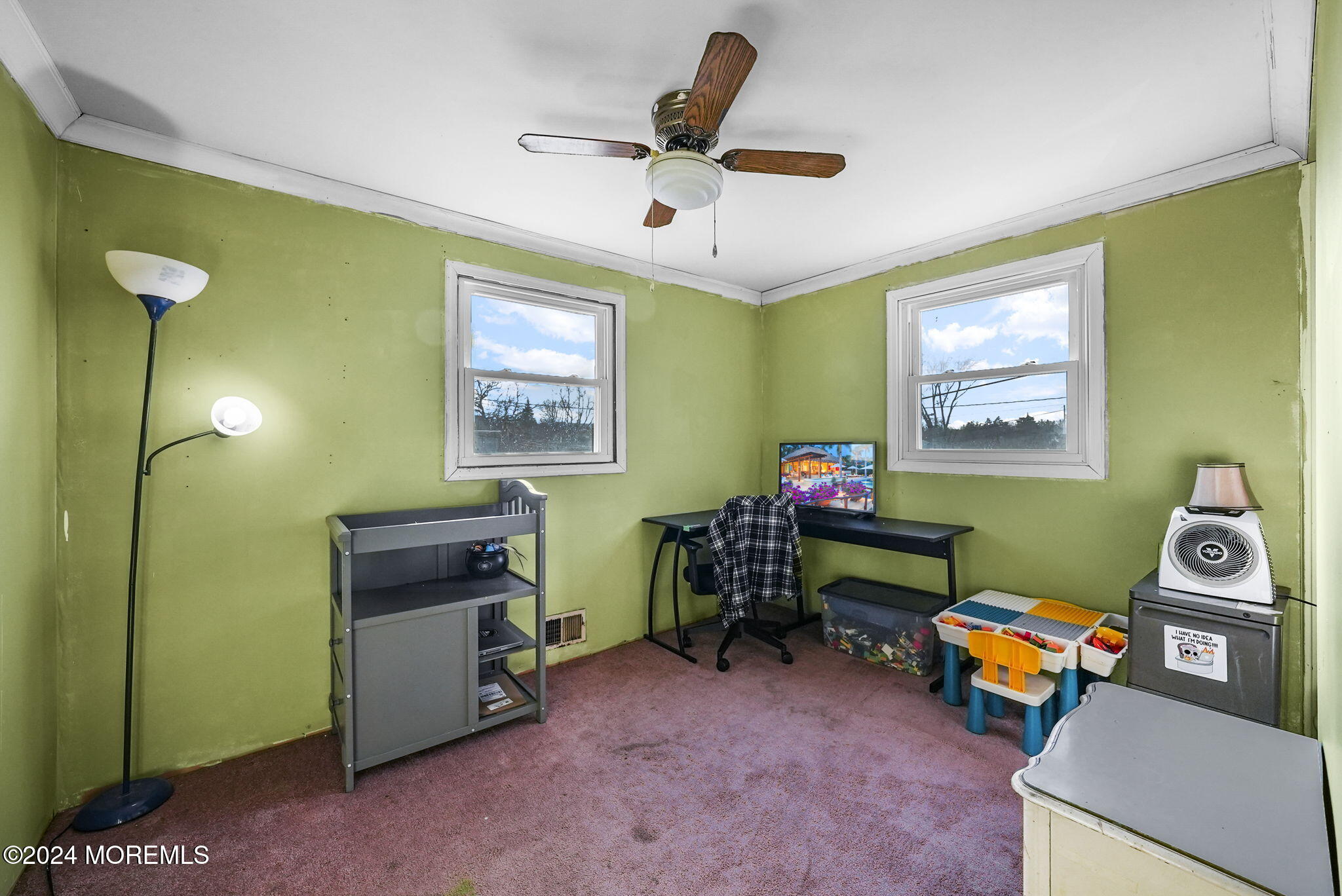 4 Deer Street