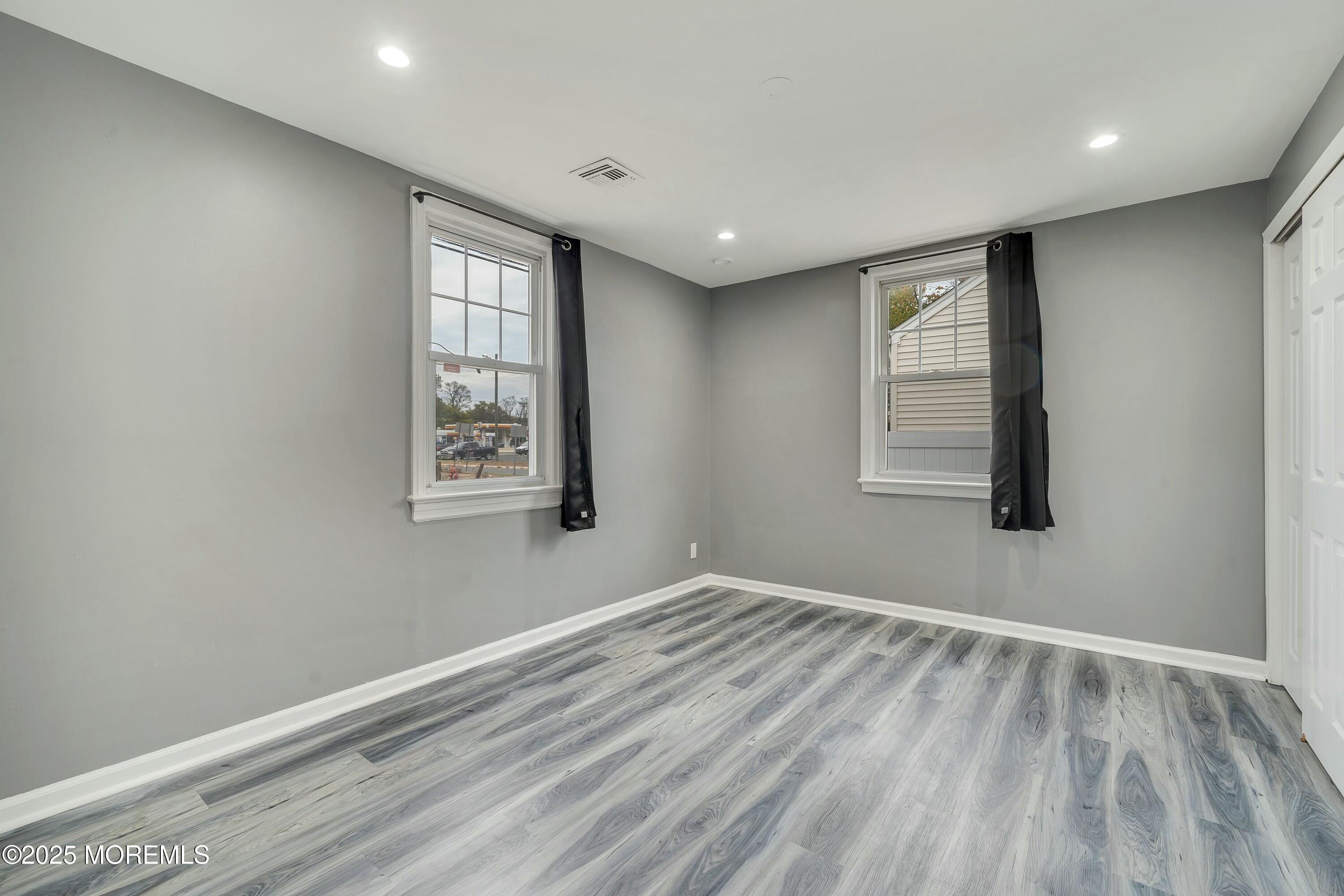 8 Hudson Avenue