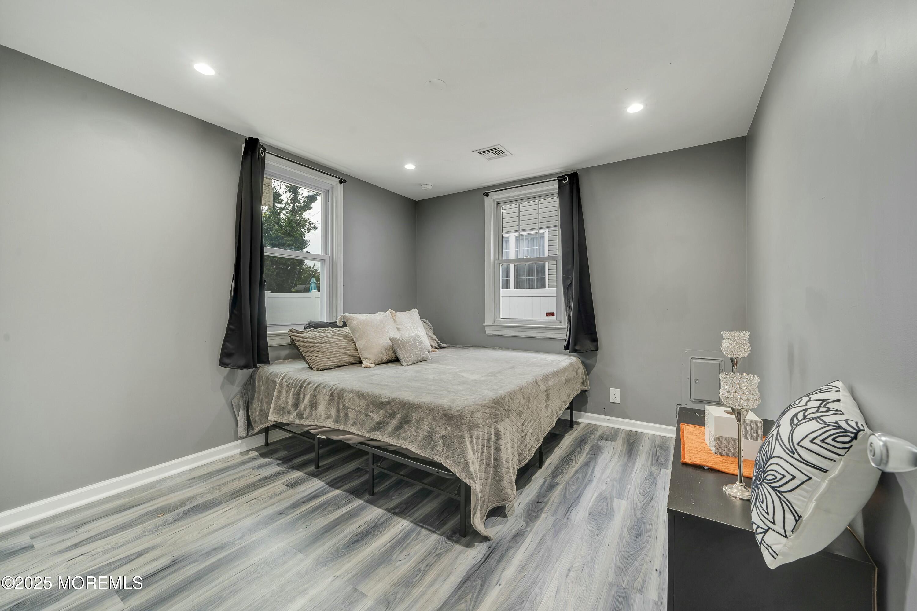 8 Hudson Avenue