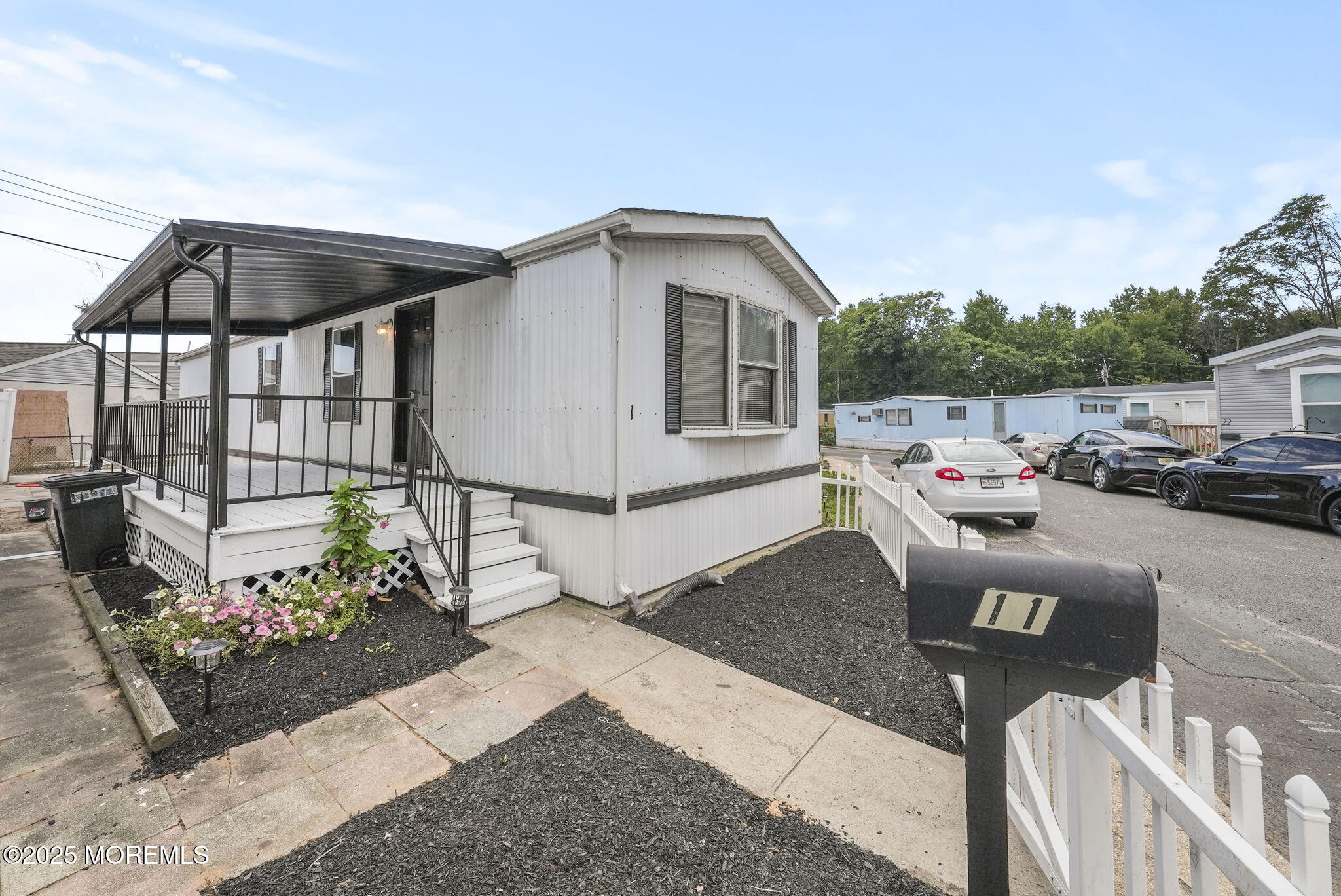 11 Avenue D
