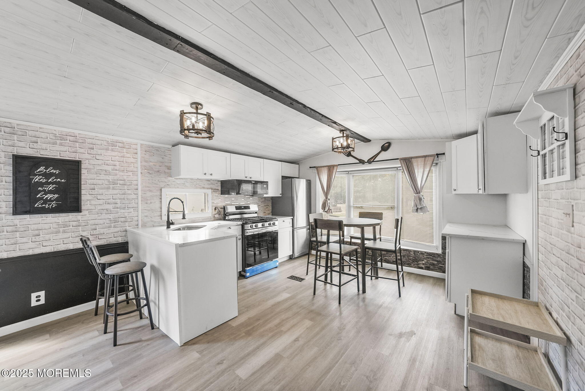 11 Avenue D
