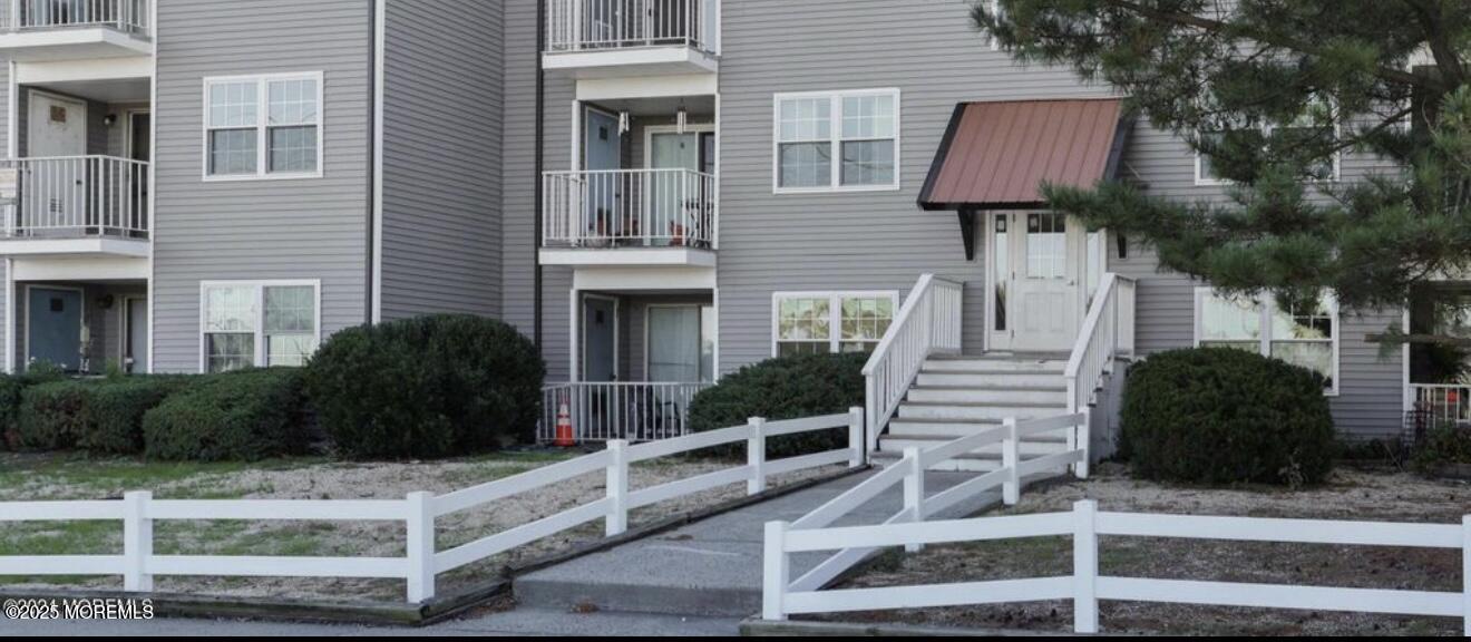 430 Beachway Avenue, 6A