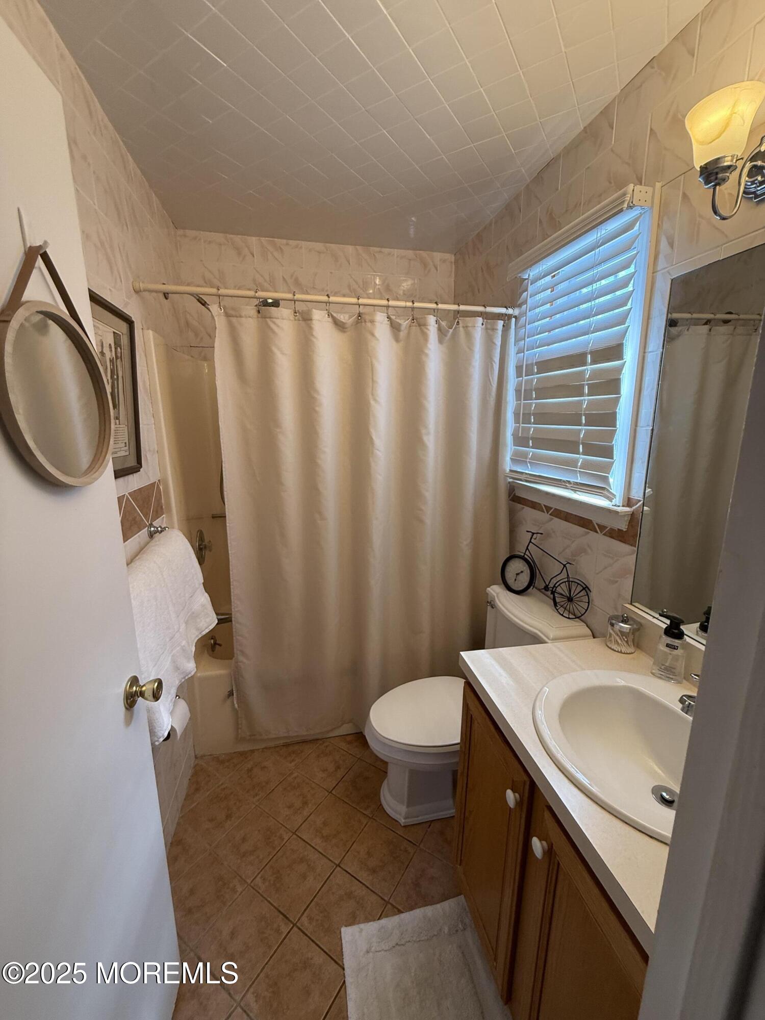 430 Beachway Avenue, 6A