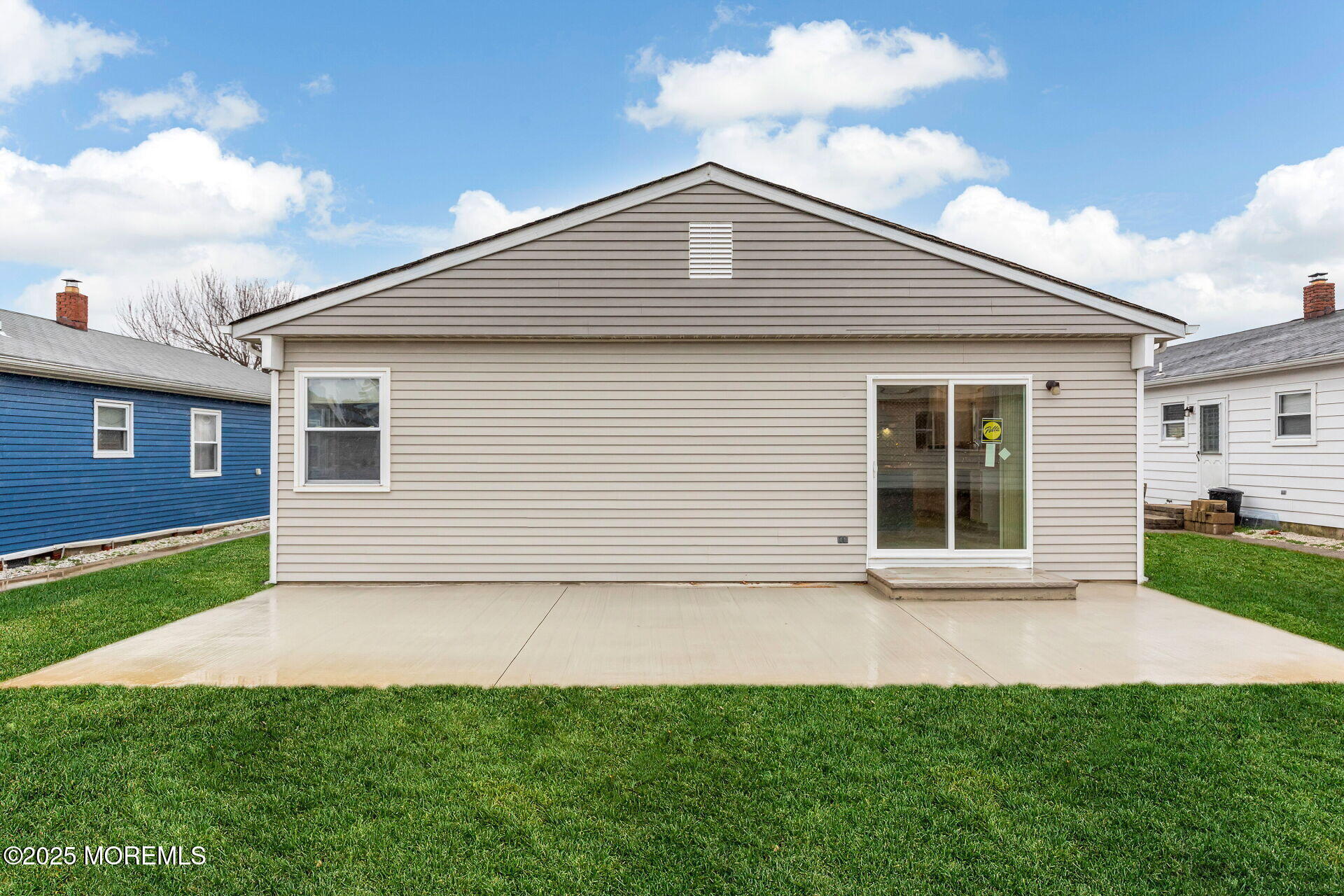 11 Camrose Street