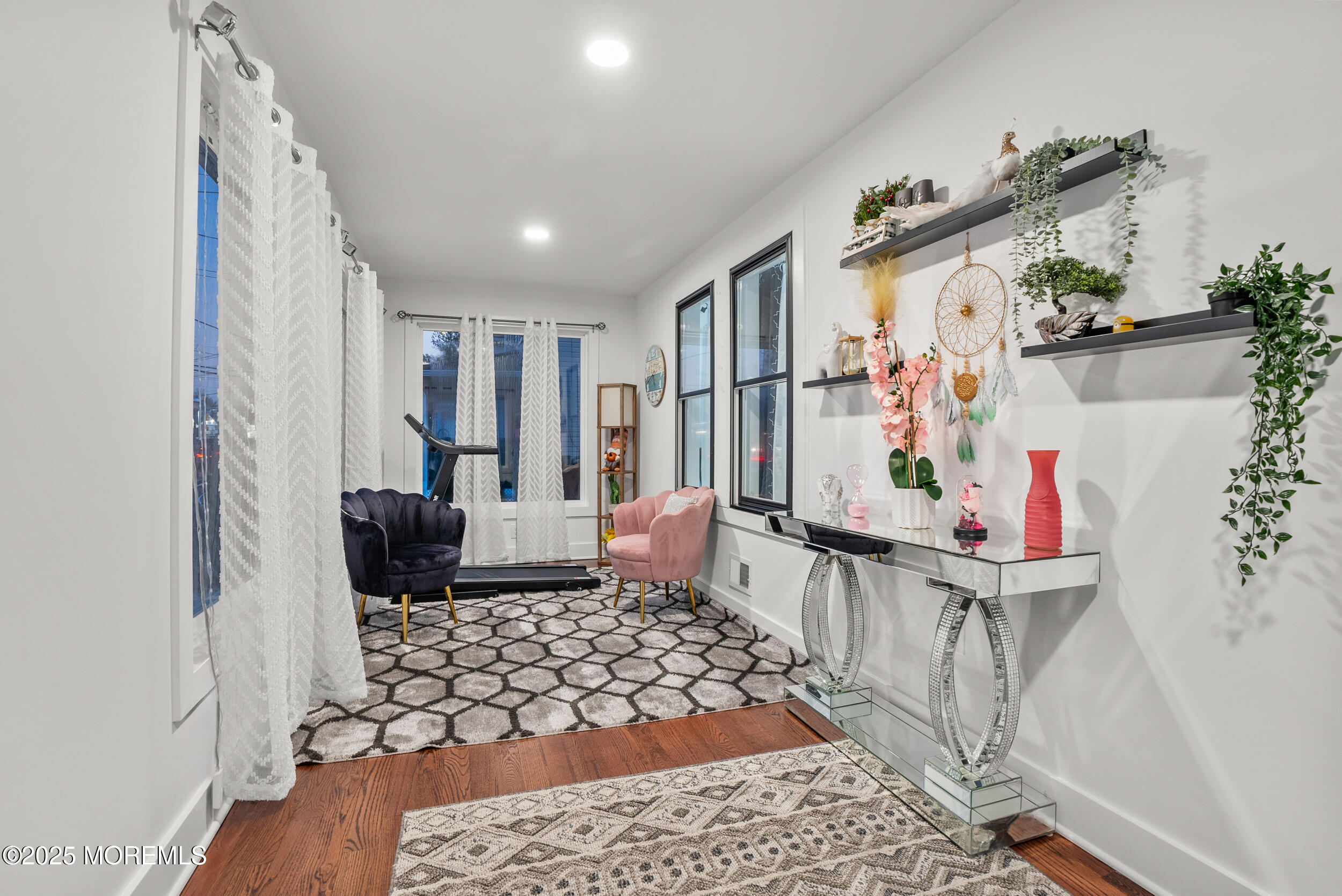 368 Shrewsbury Avenue