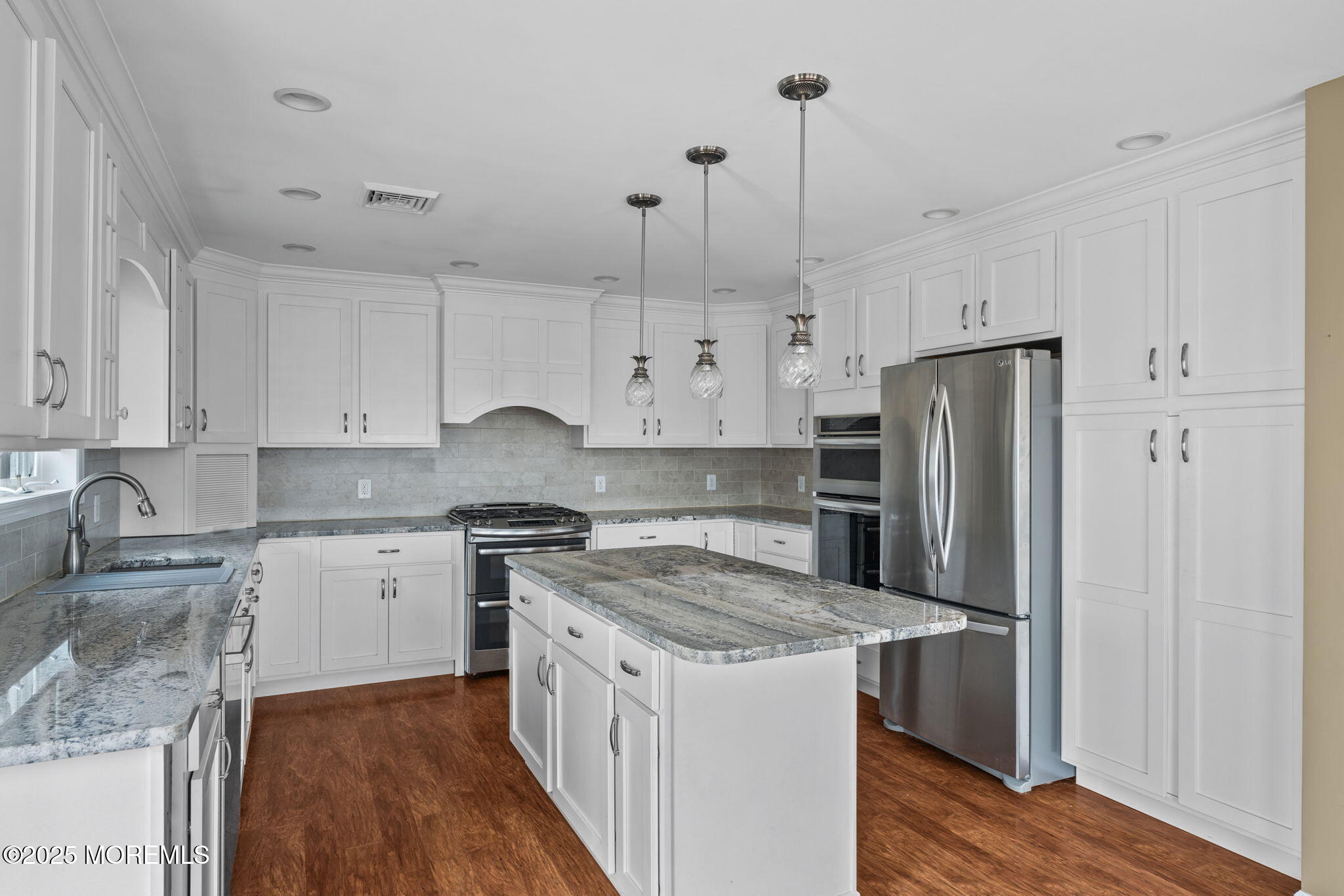 10 Chesapeake Court
