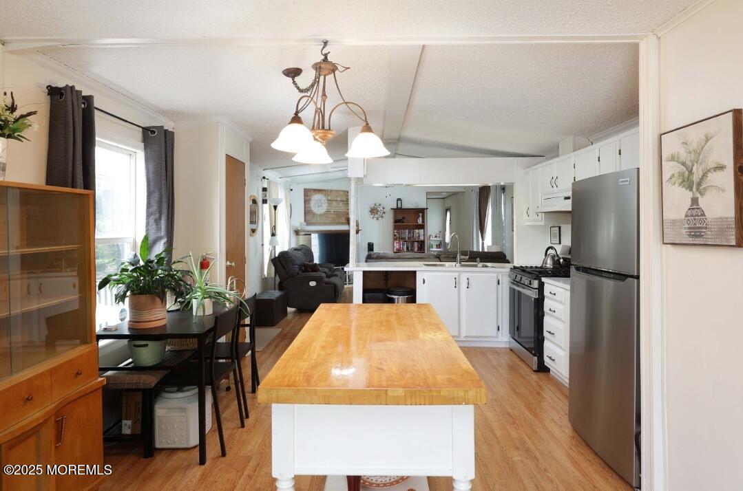 147 Redwood Drive
