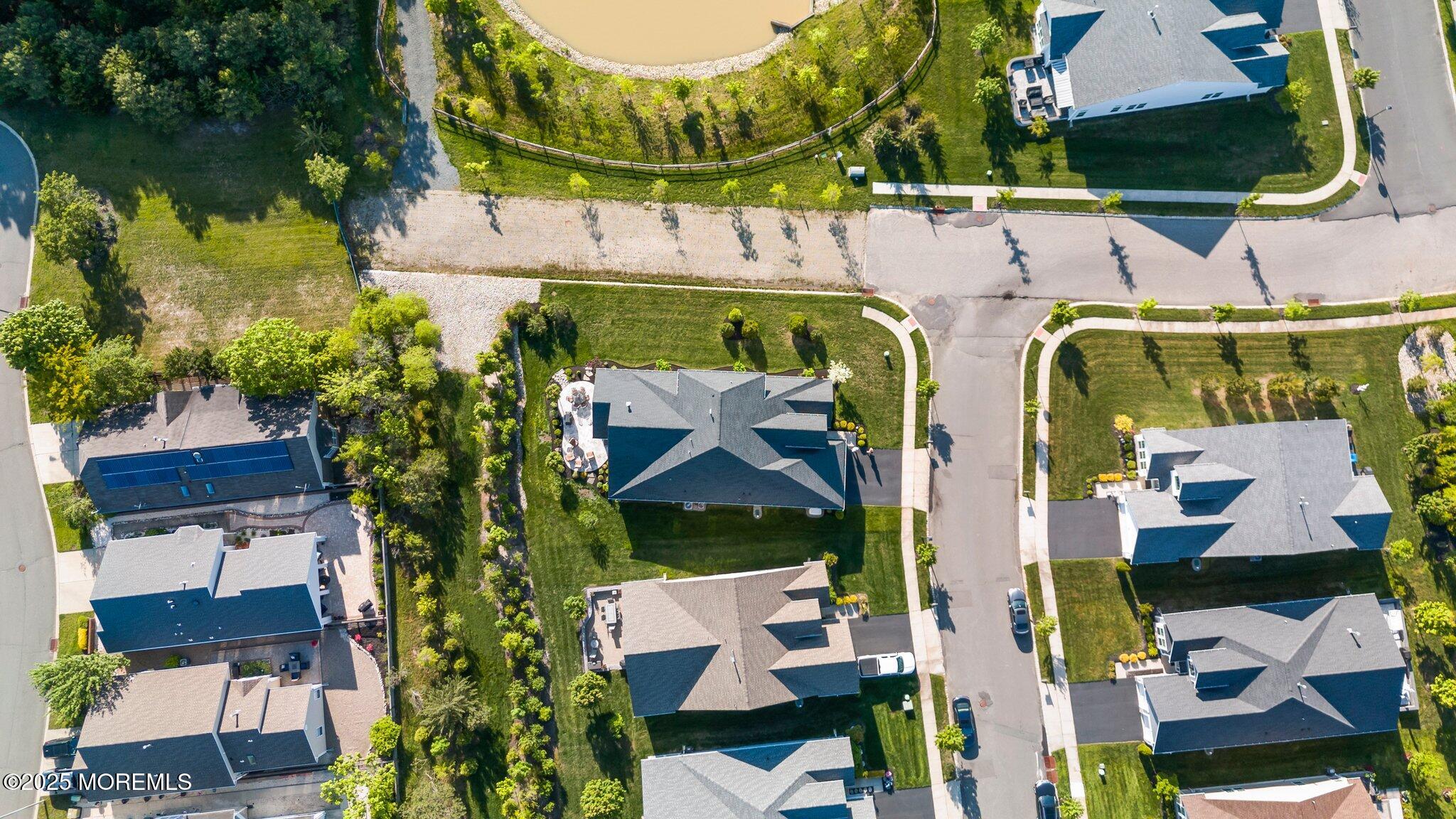 2 Haley Circle