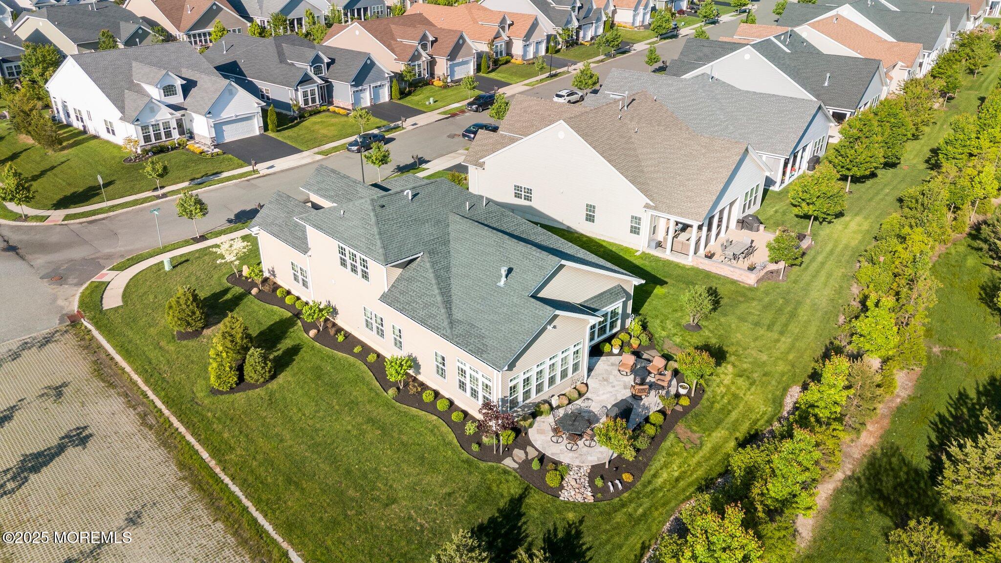 2 Haley Circle