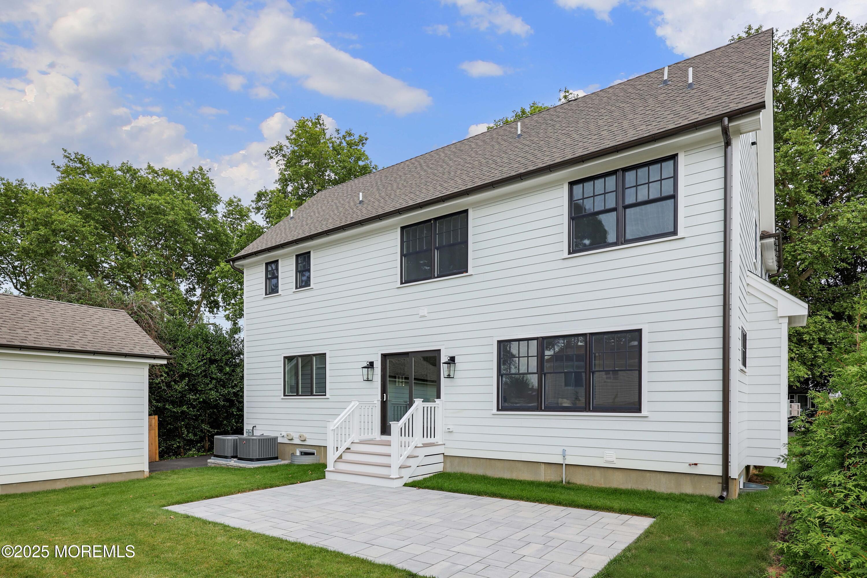 86 Black Point Road