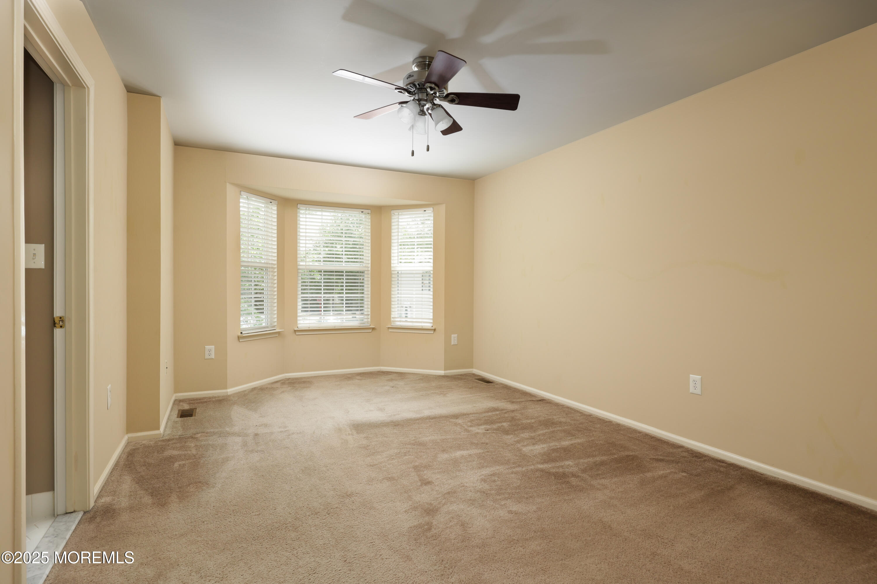 52 Picket Place, 1000