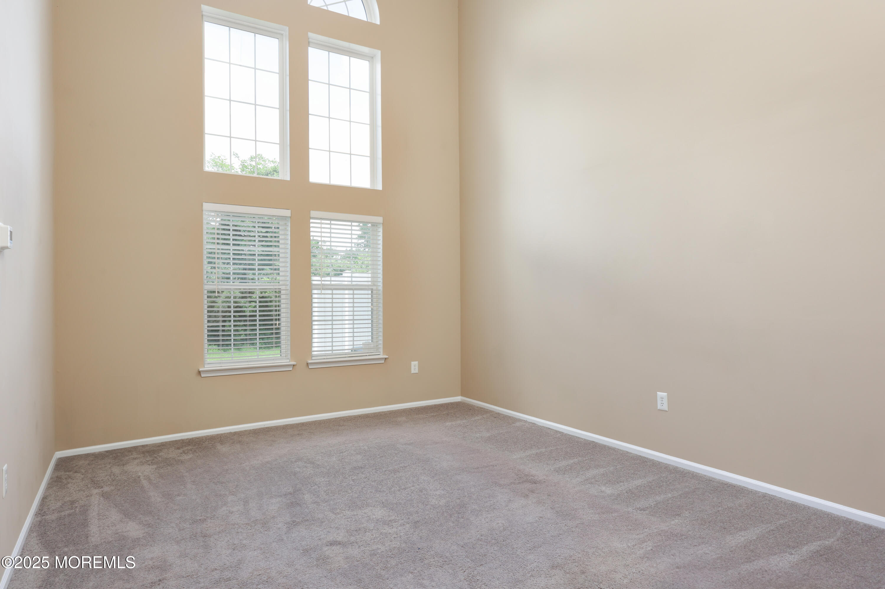 52 Picket Place, 1000