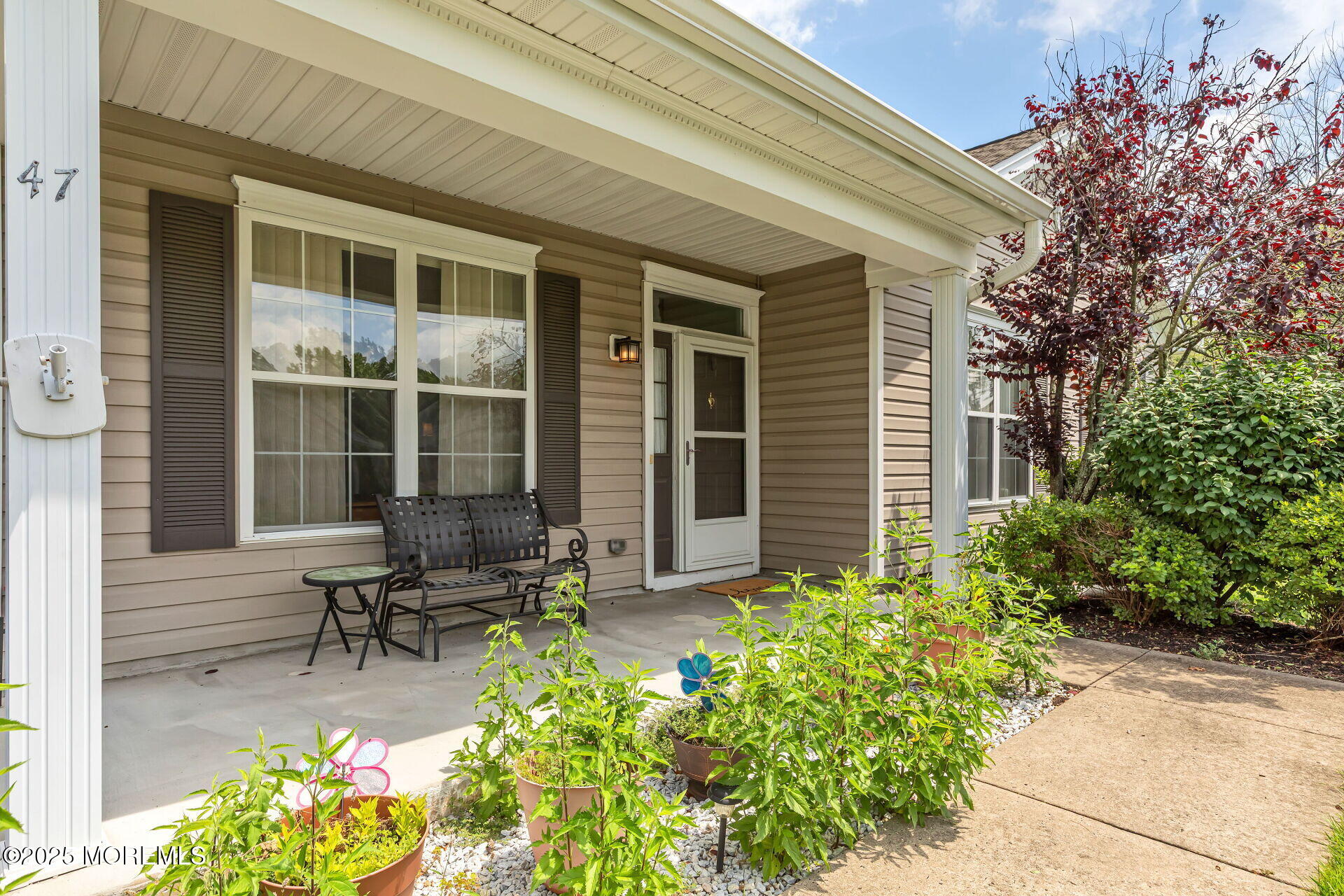 47 Golden Willows Avenue