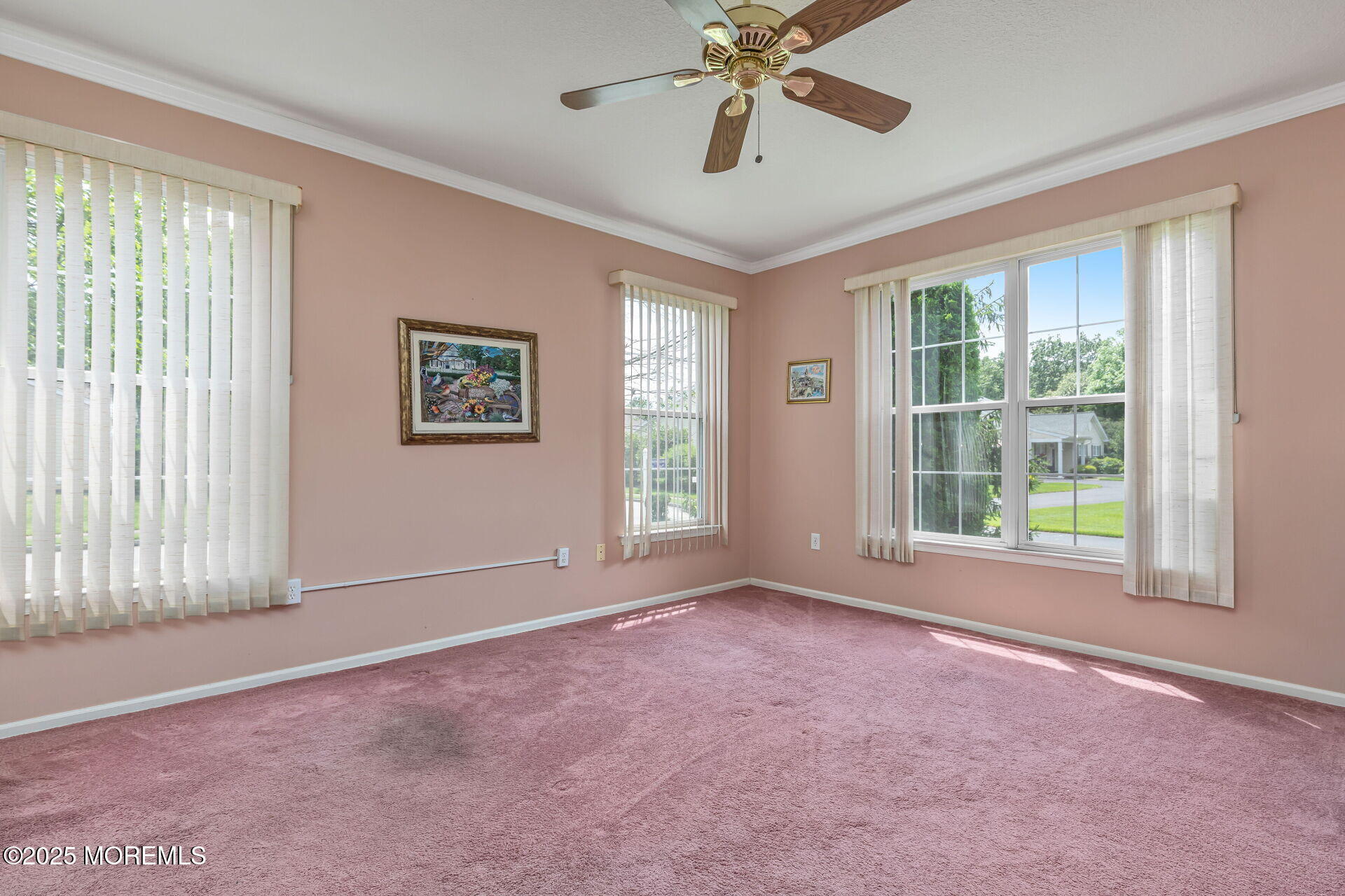 47 Golden Willows Avenue