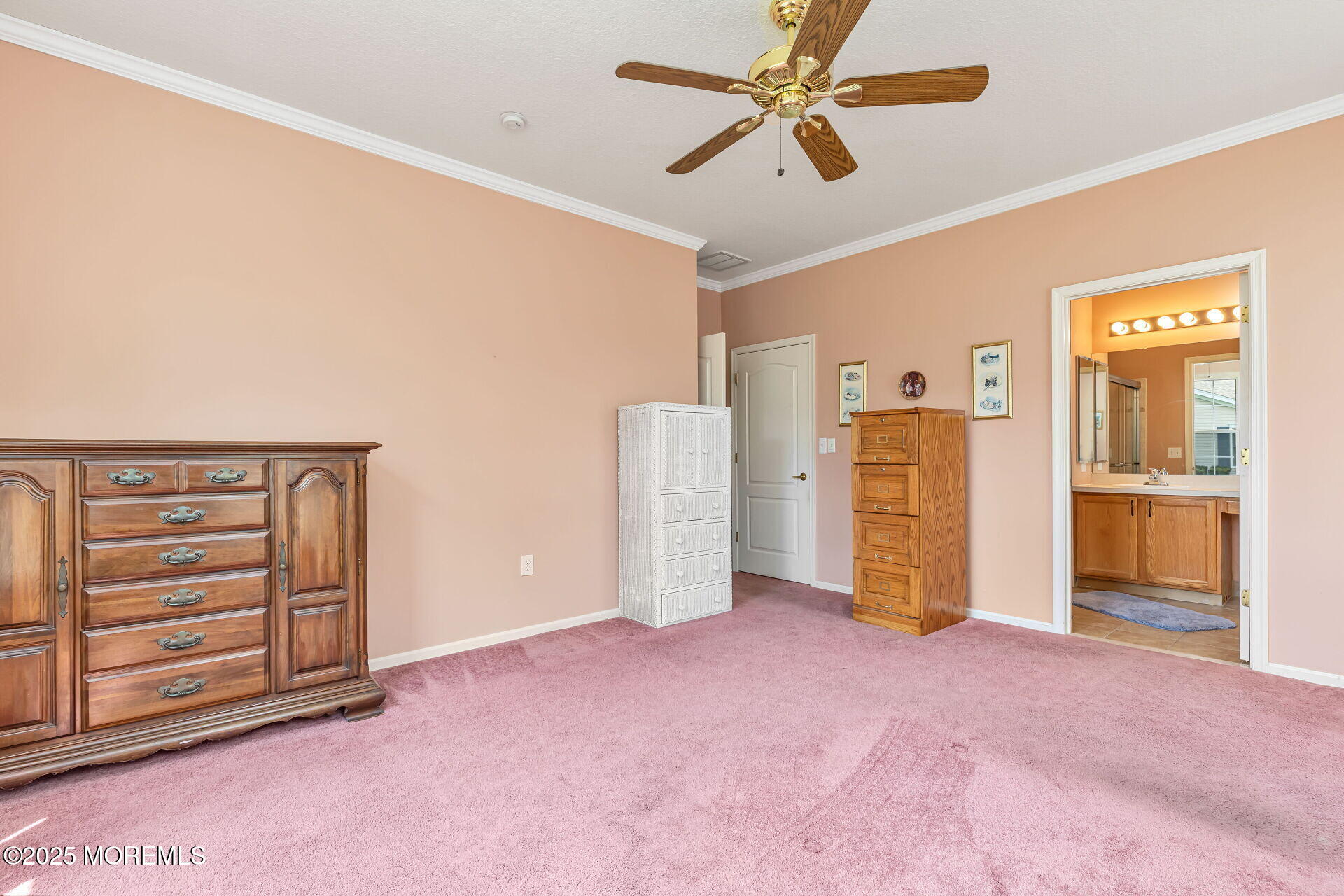 47 Golden Willows Avenue