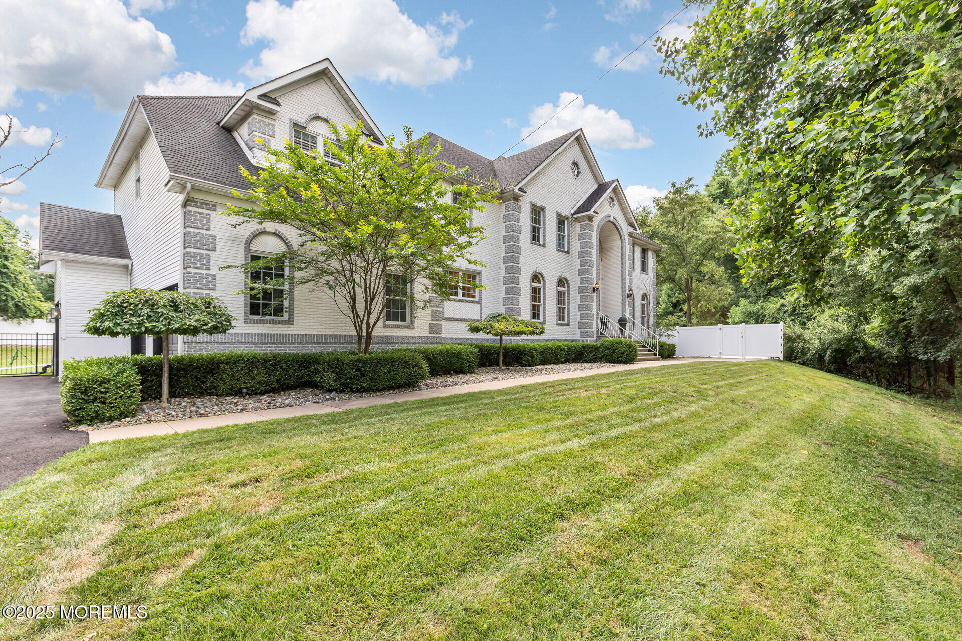 212 Millstone Road