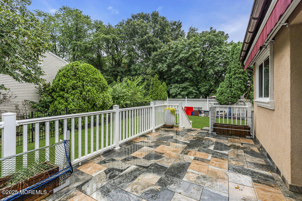 13 Terry Avenue