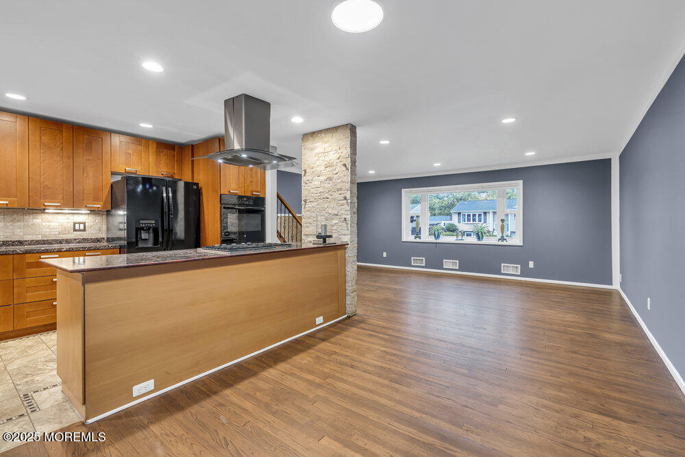 13 Terry Avenue