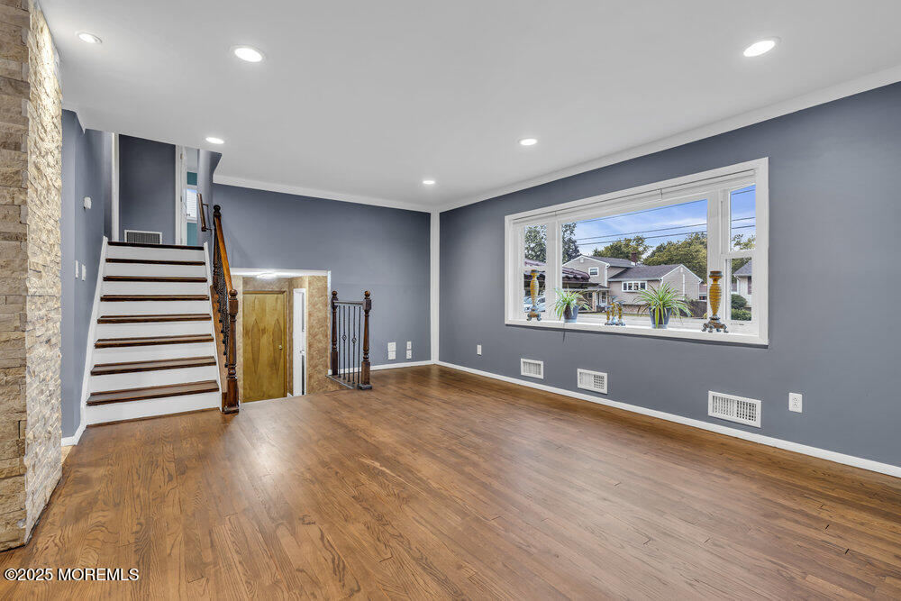13 Terry Avenue