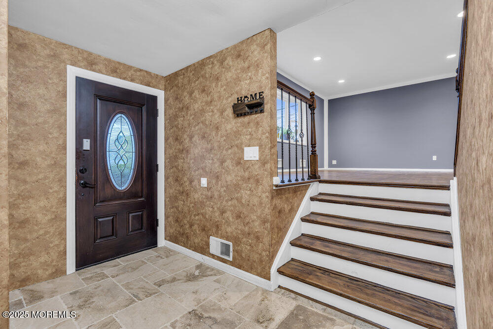 13 Terry Avenue