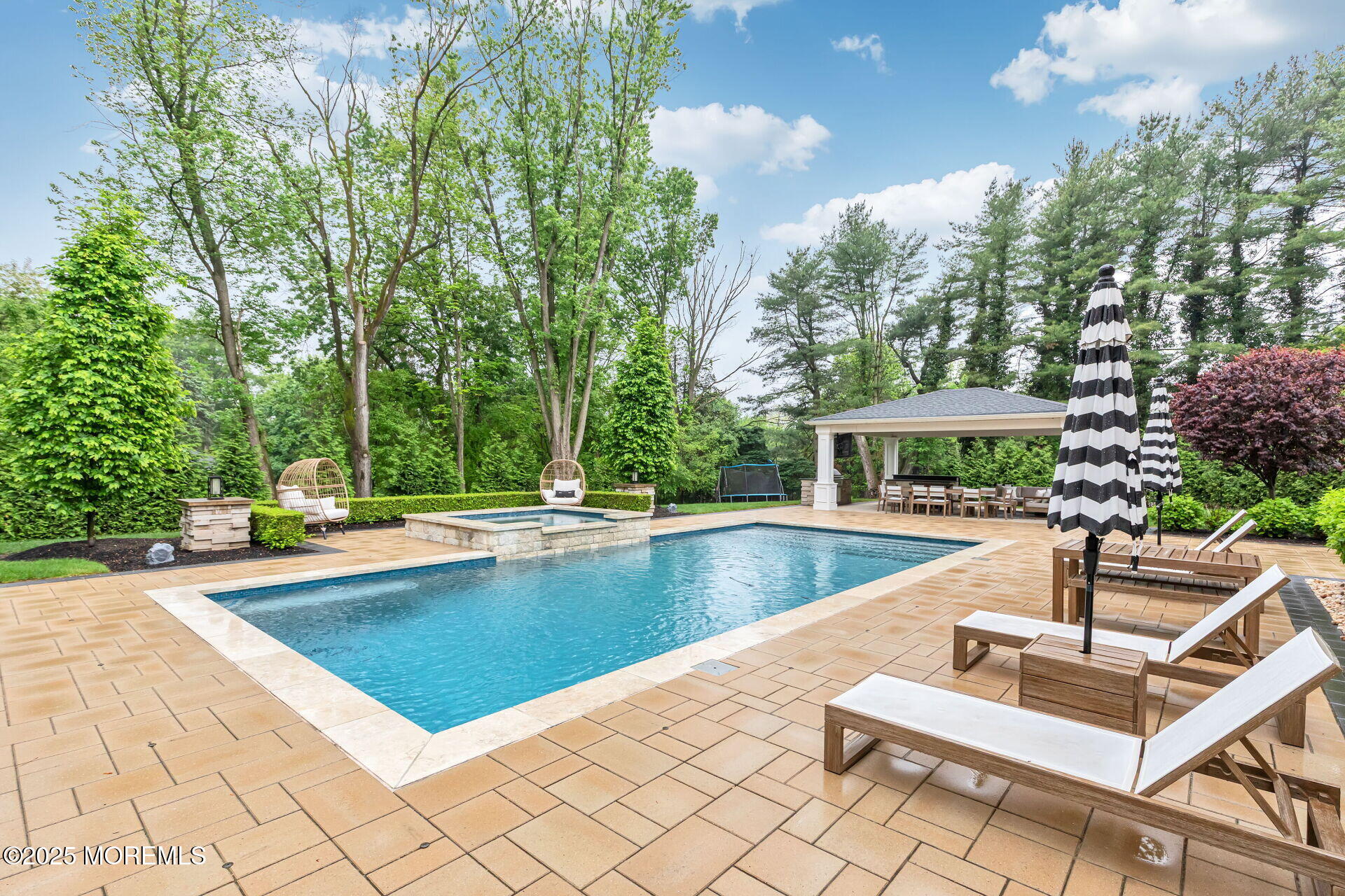 3 Ardmore Place