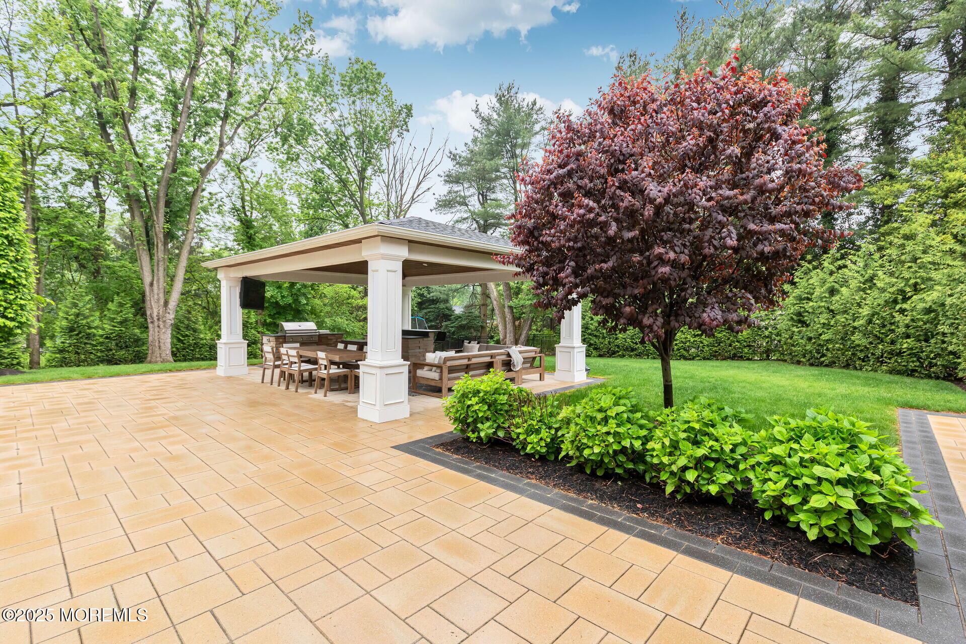 3 Ardmore Place