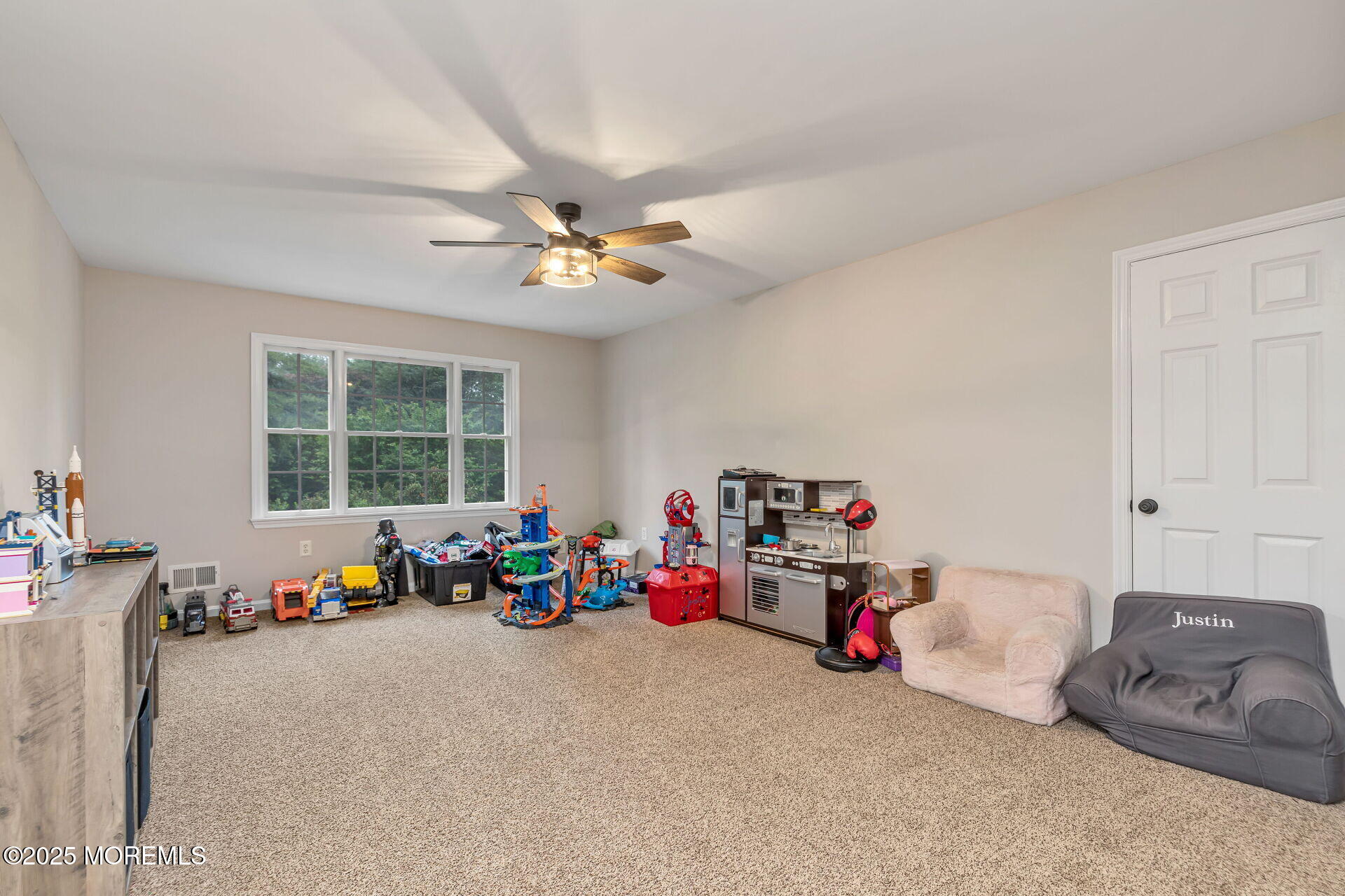 3 Ardmore Place