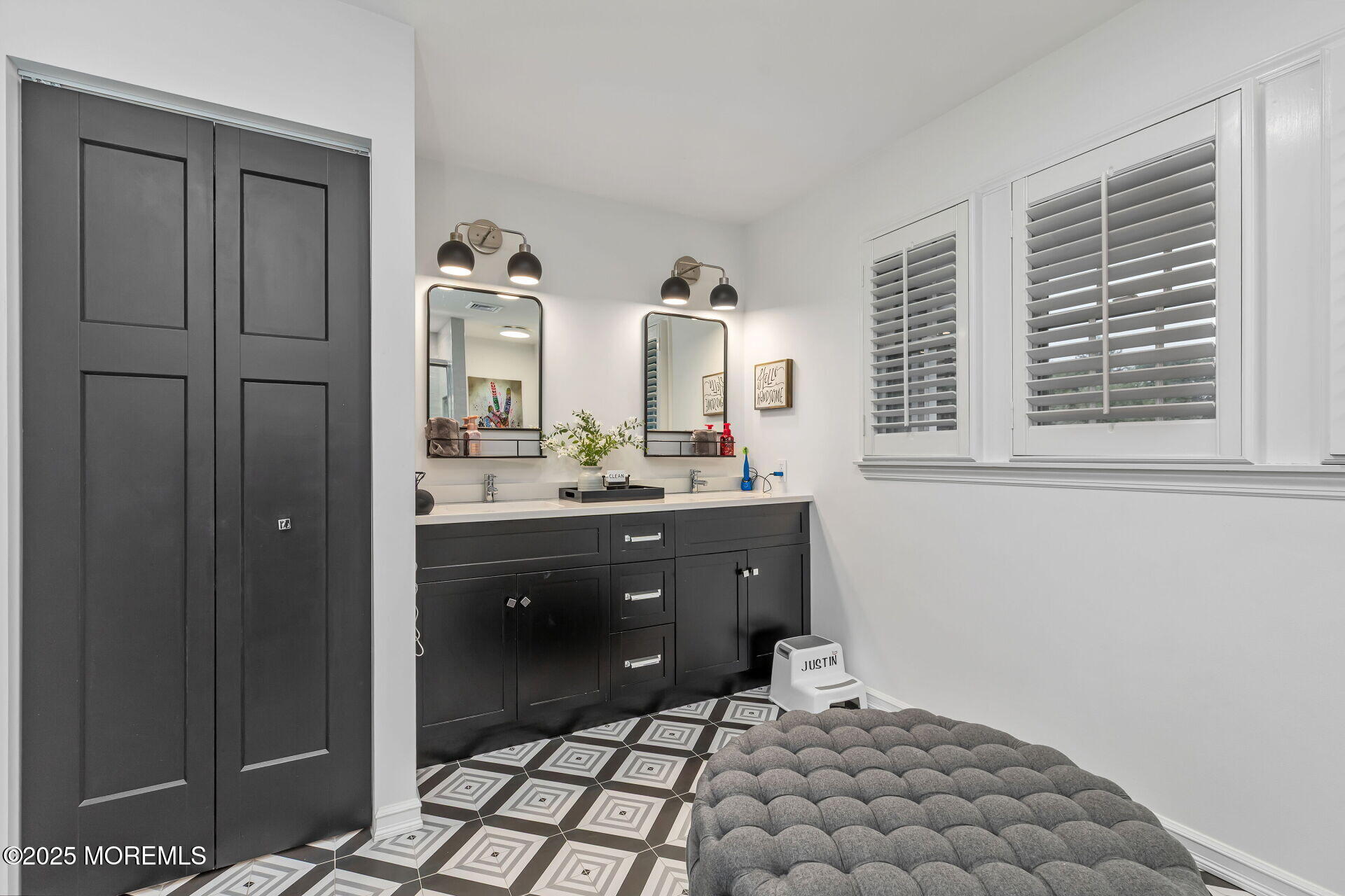 3 Ardmore Place