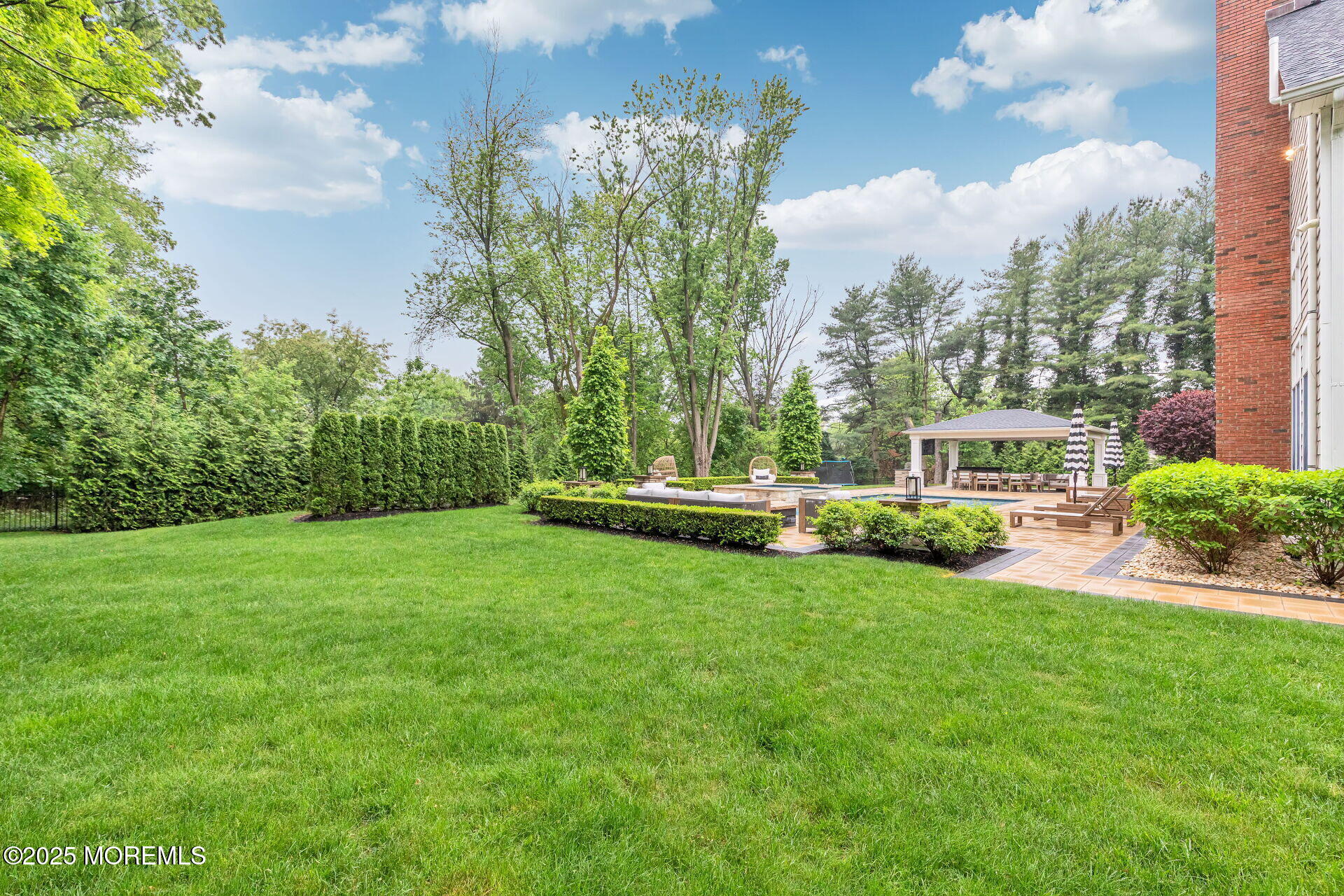 3 Ardmore Place