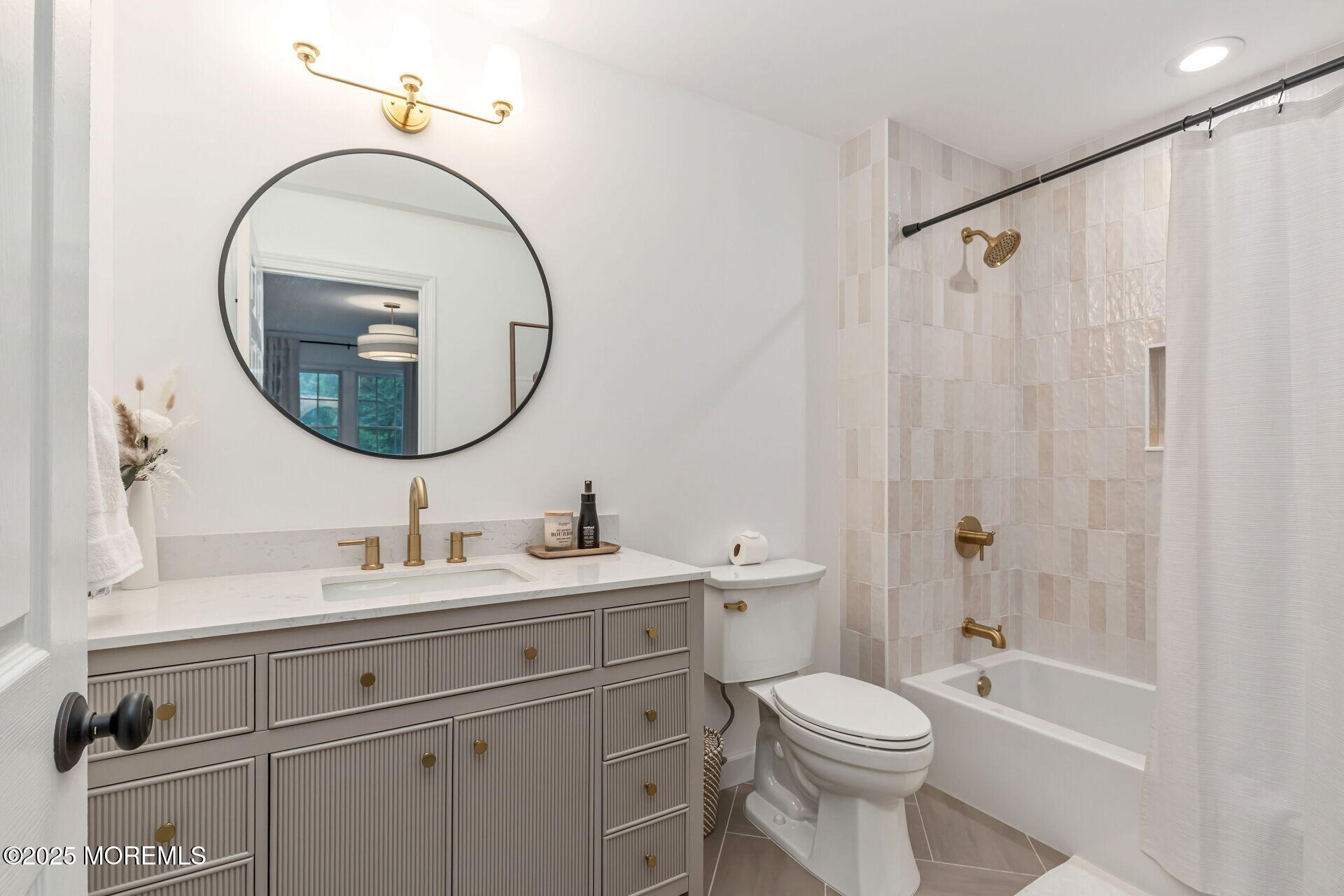 3 Ardmore Place