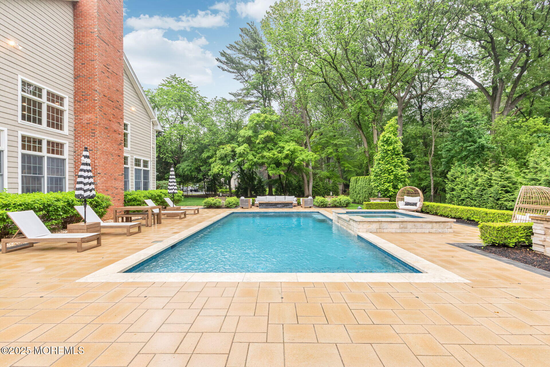 3 Ardmore Place