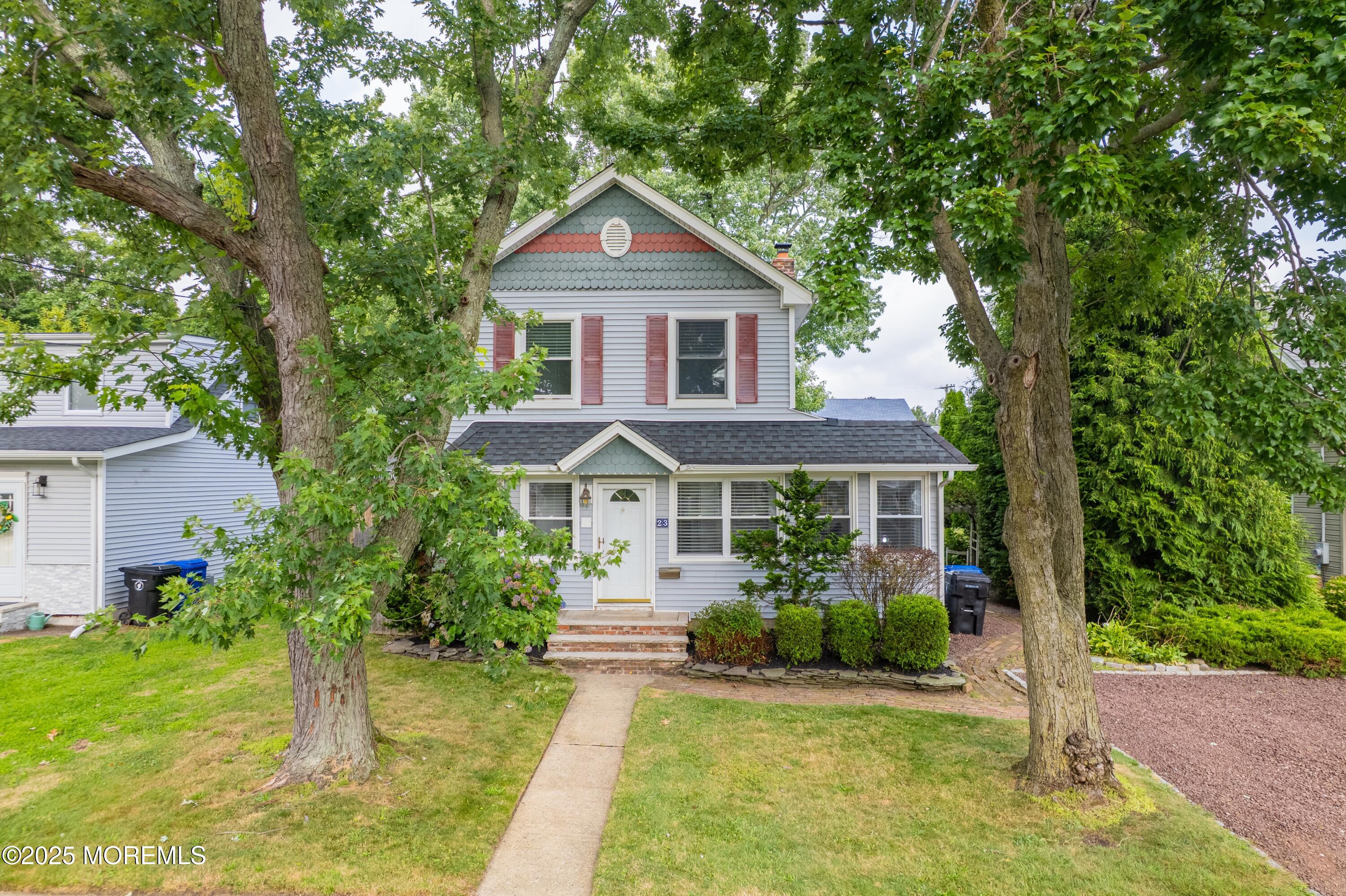 23 Leonard Avenue
