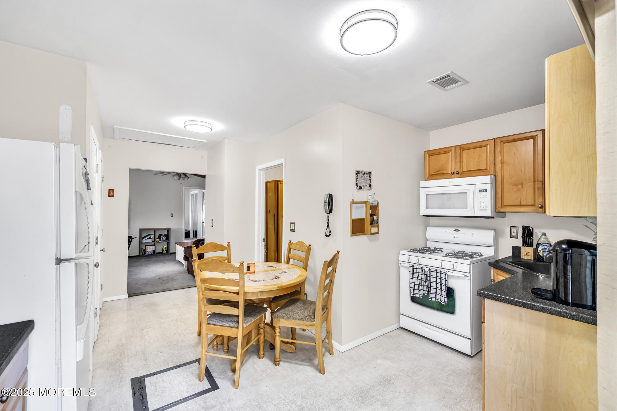 64 Rhode Island Drive