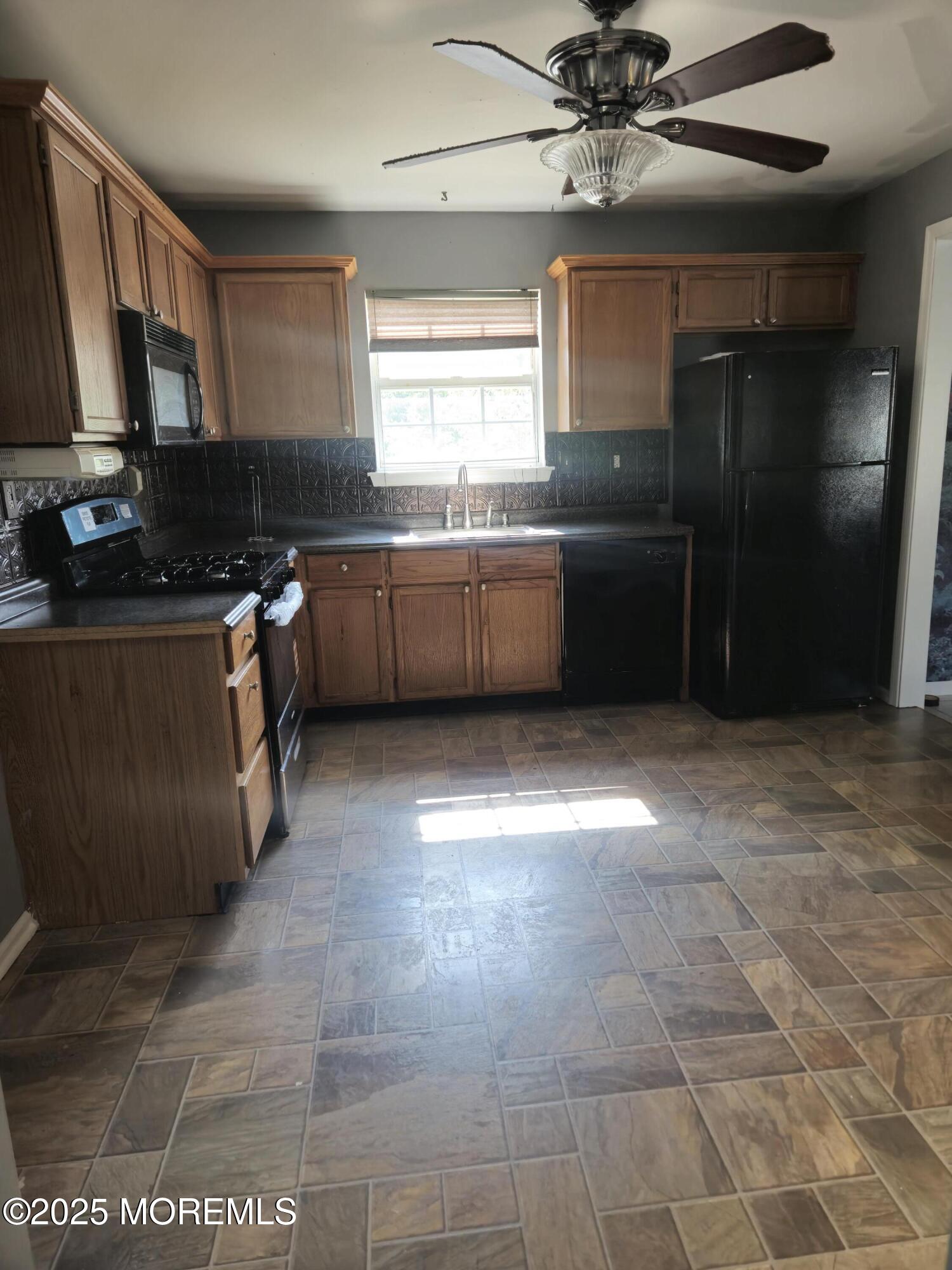 34 Vance Avenue