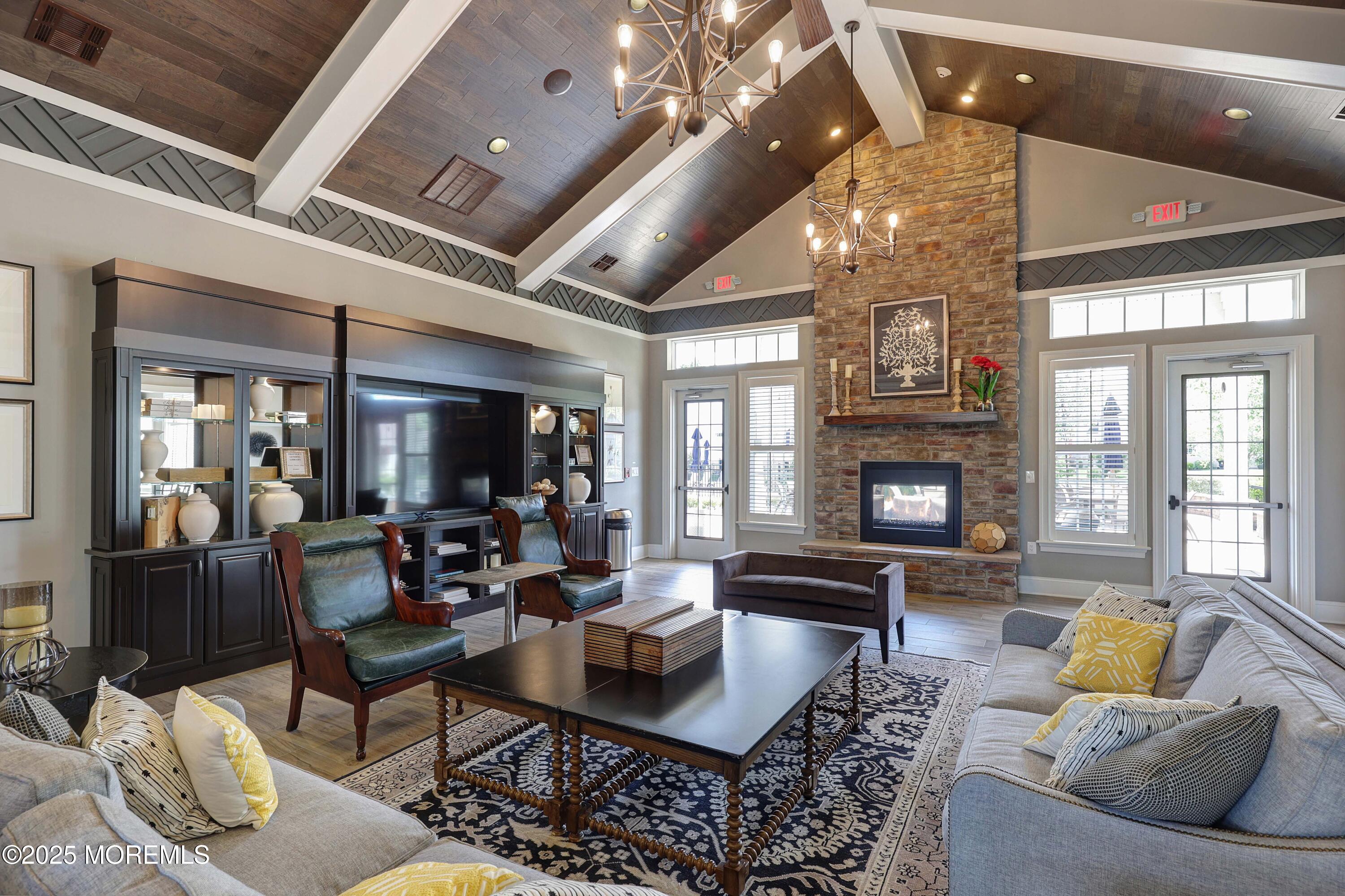 9 Pebble Creek Court