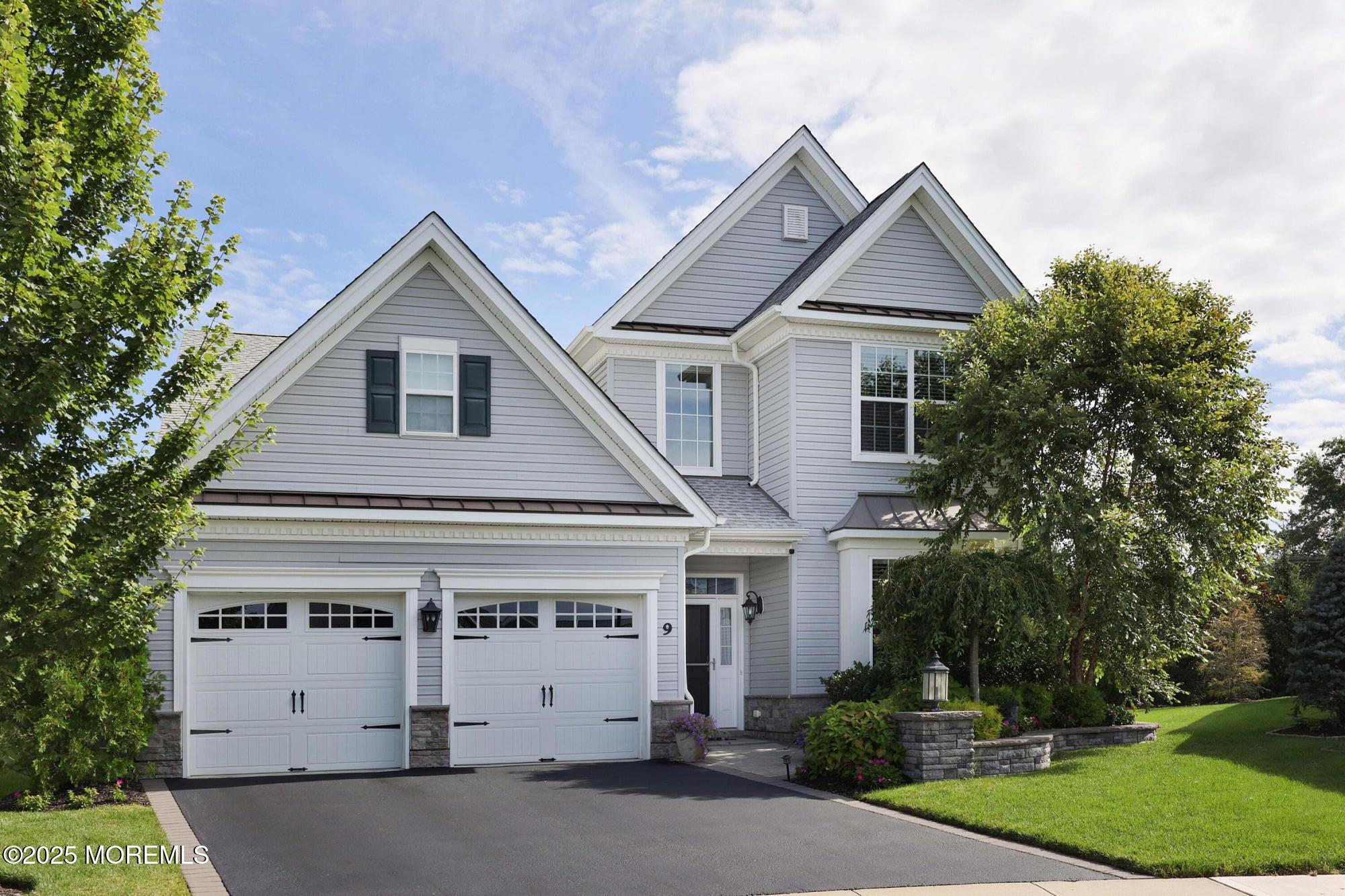 9 Pebble Creek Court