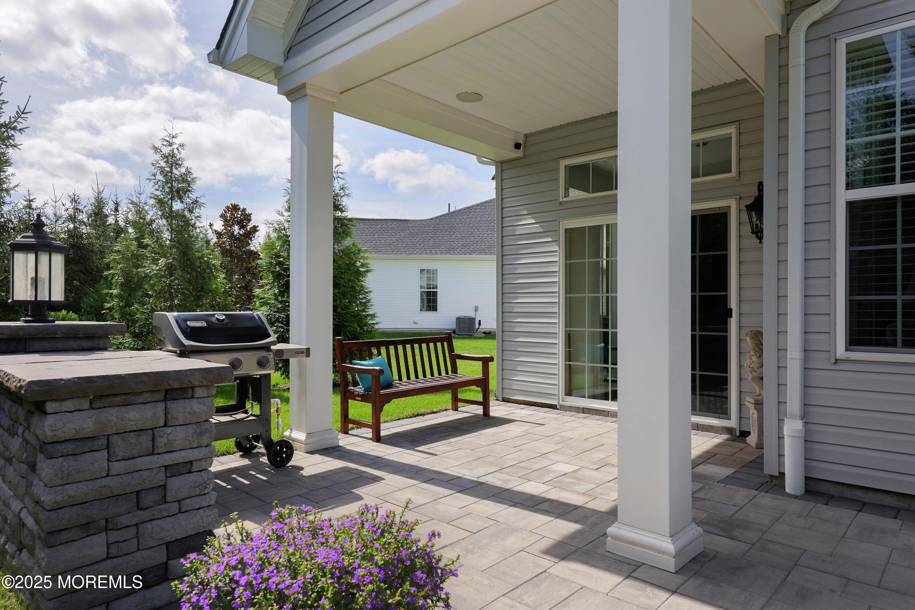 9 Pebble Creek Court