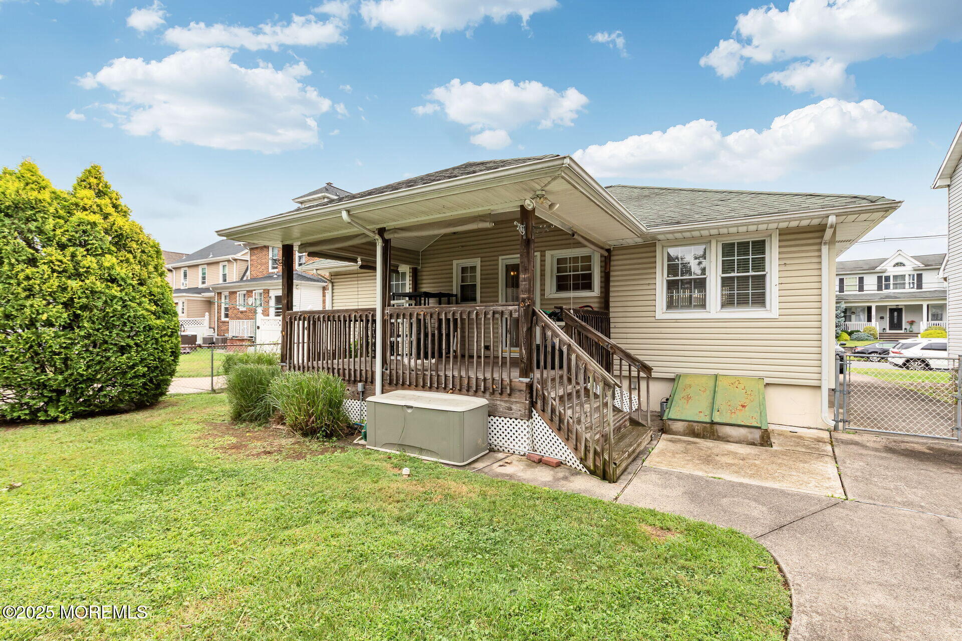 587 Linden Avenue