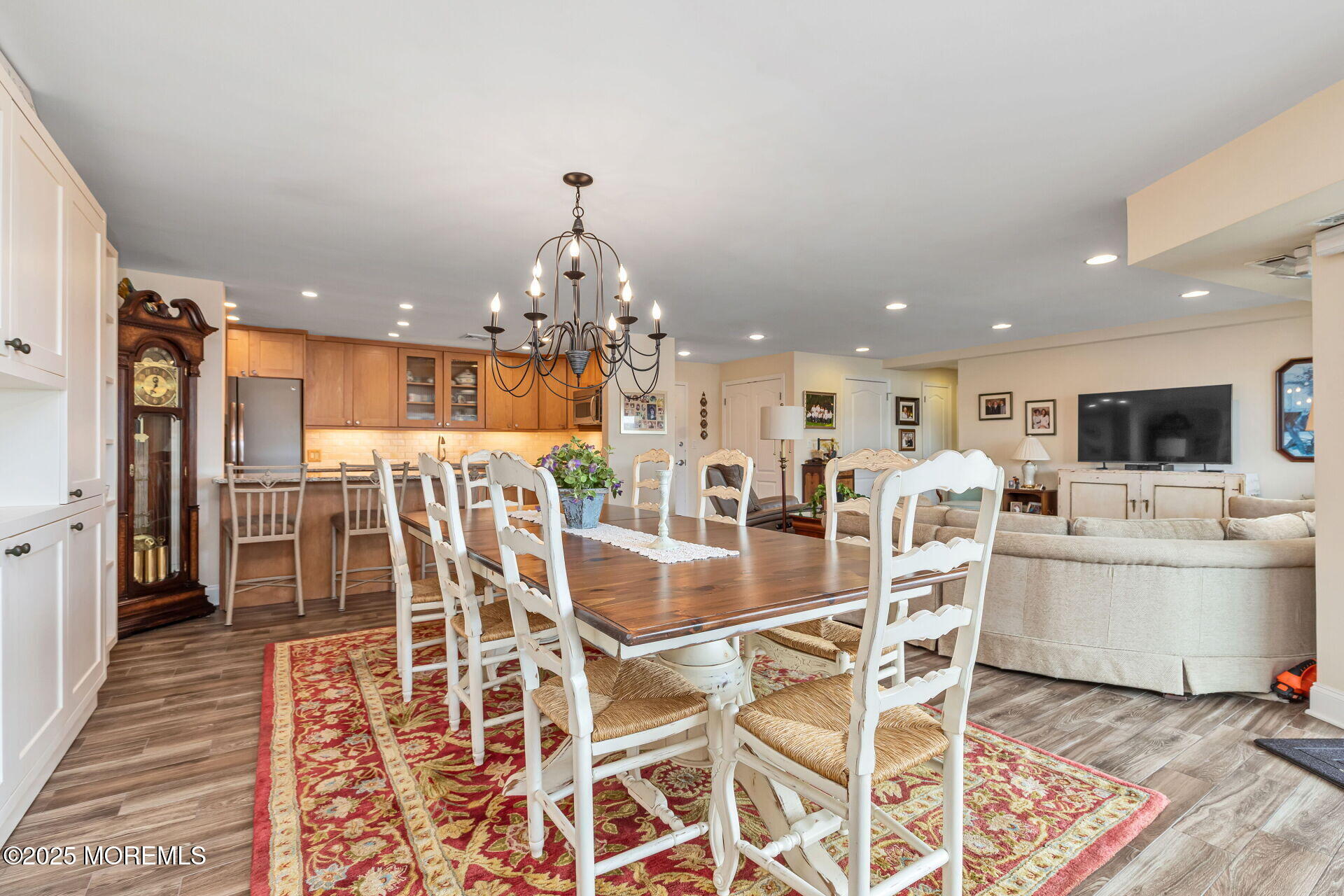 525 Ocean Boulevard, 206