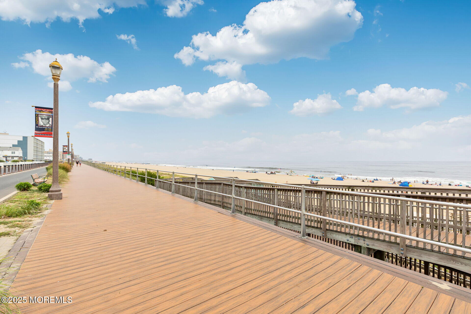 525 Ocean Boulevard, 206