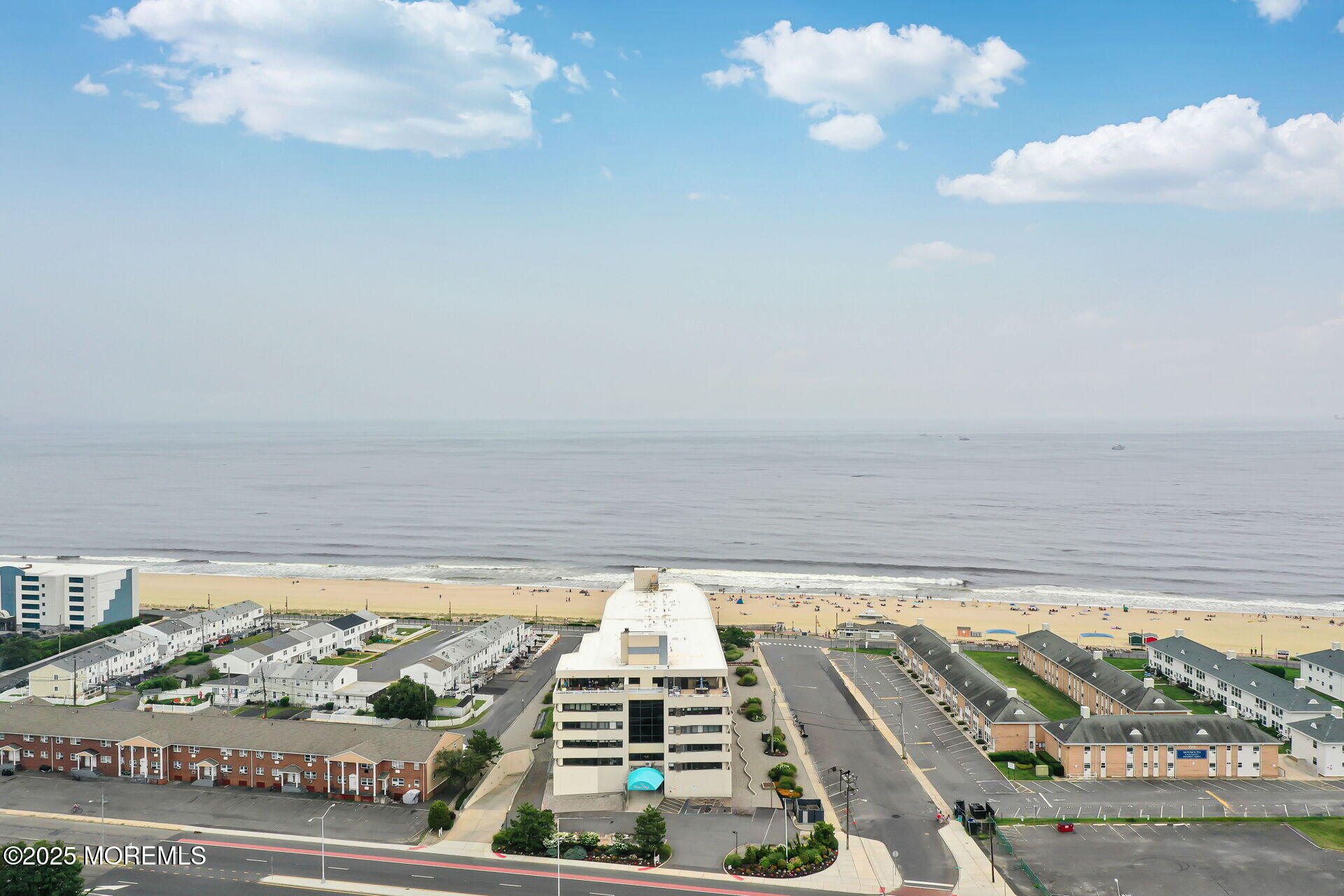 525 Ocean Boulevard, 206